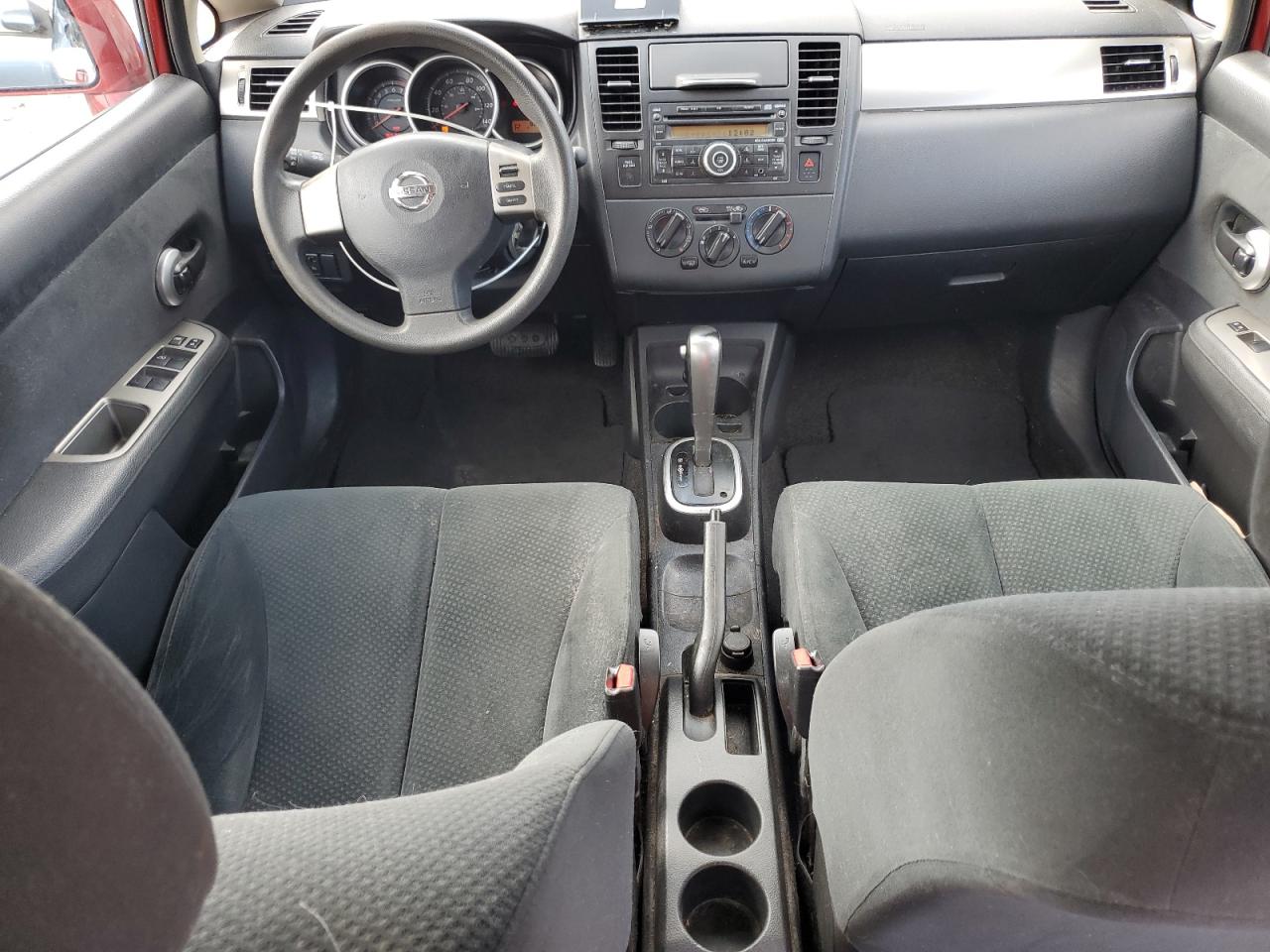 NISSAN VERSA 2011 — 9