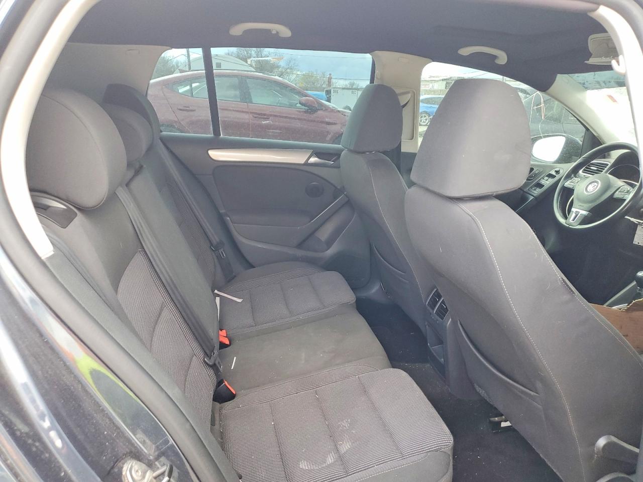 VOLKSWAGEN GOLF 2012 — 11
