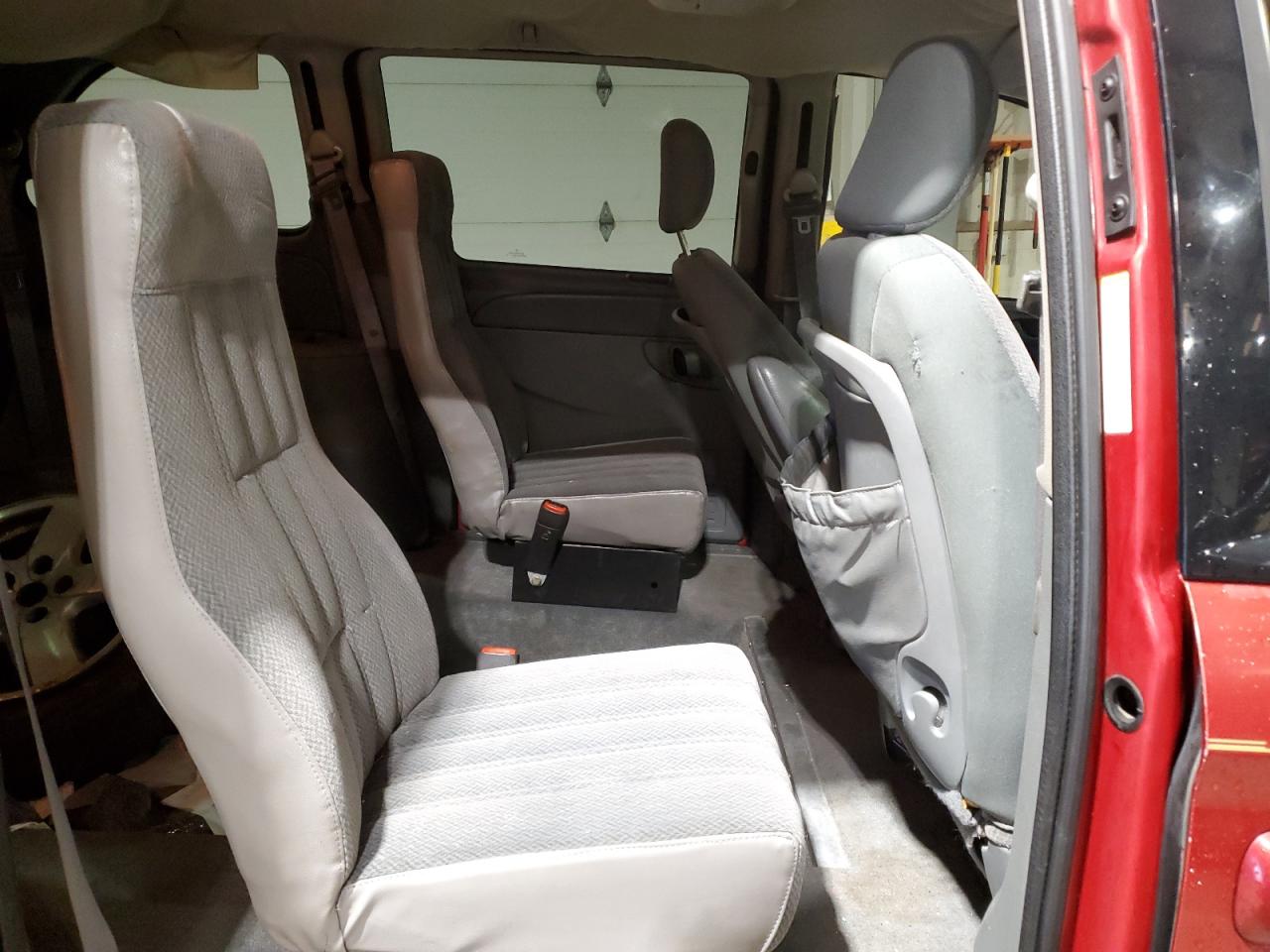 DODGE CARAVAN 2006 — 11