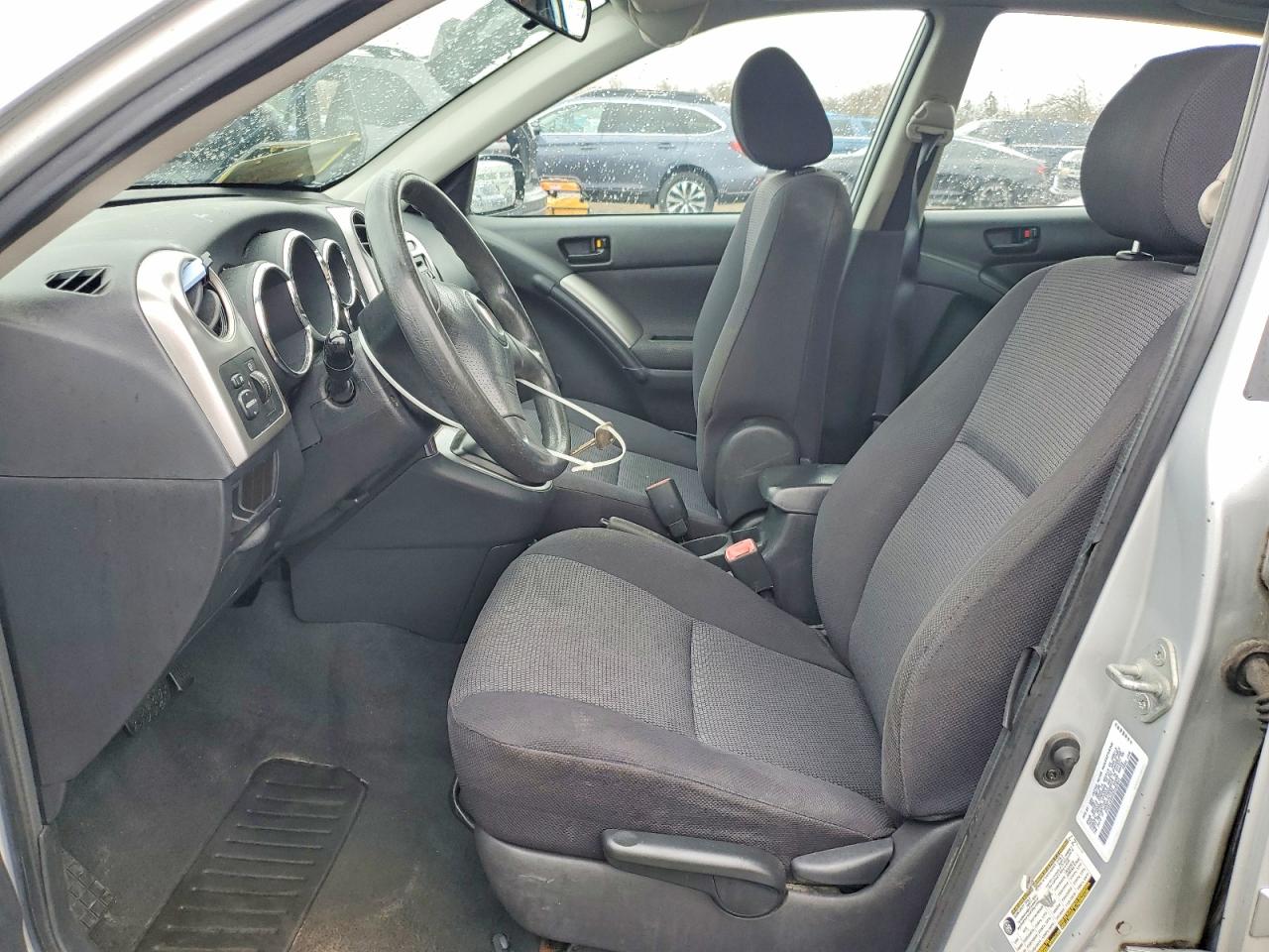 PONTIAC VIBE 2006 — 8