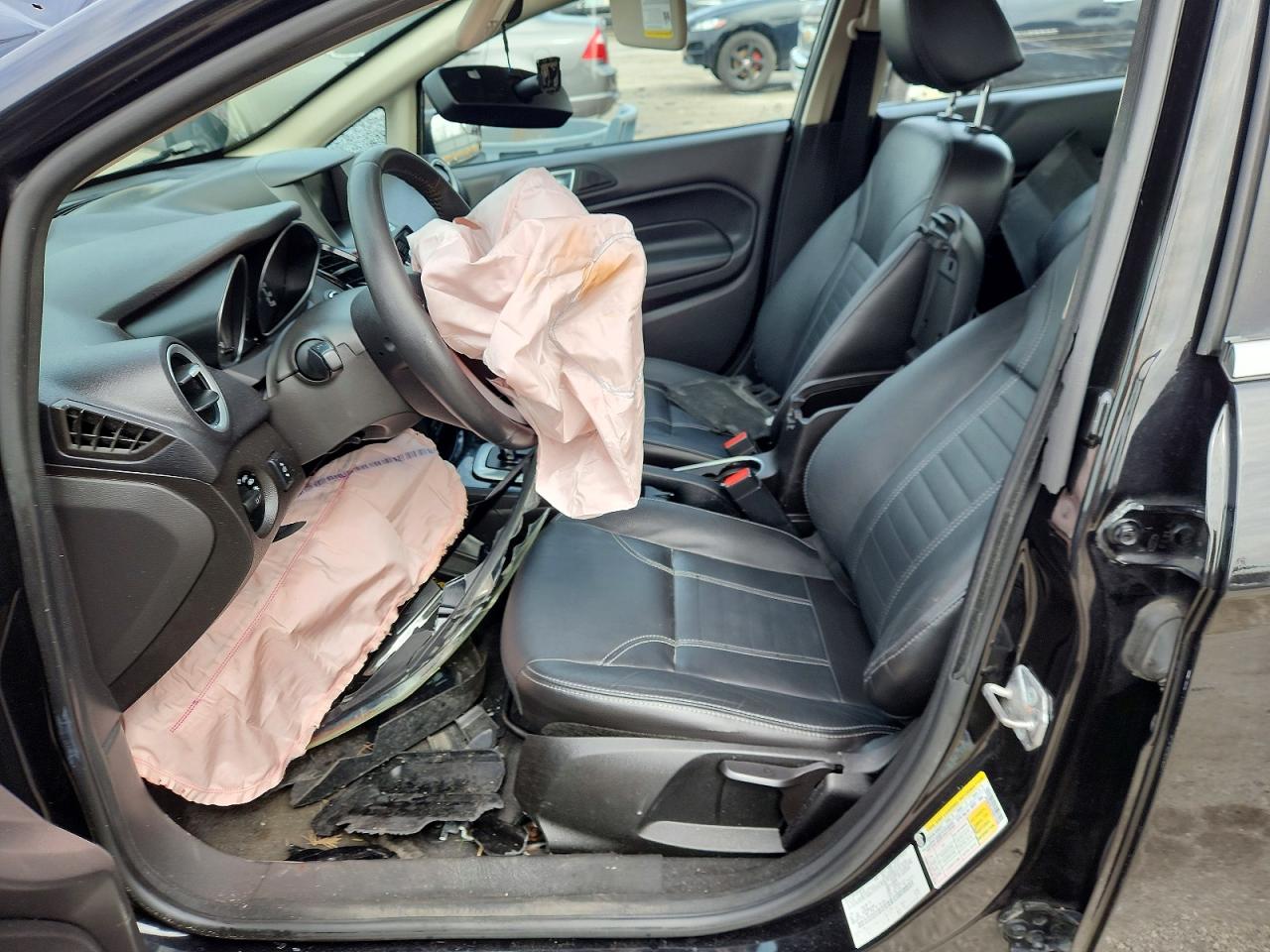FORD FIESTA 2015 — 8