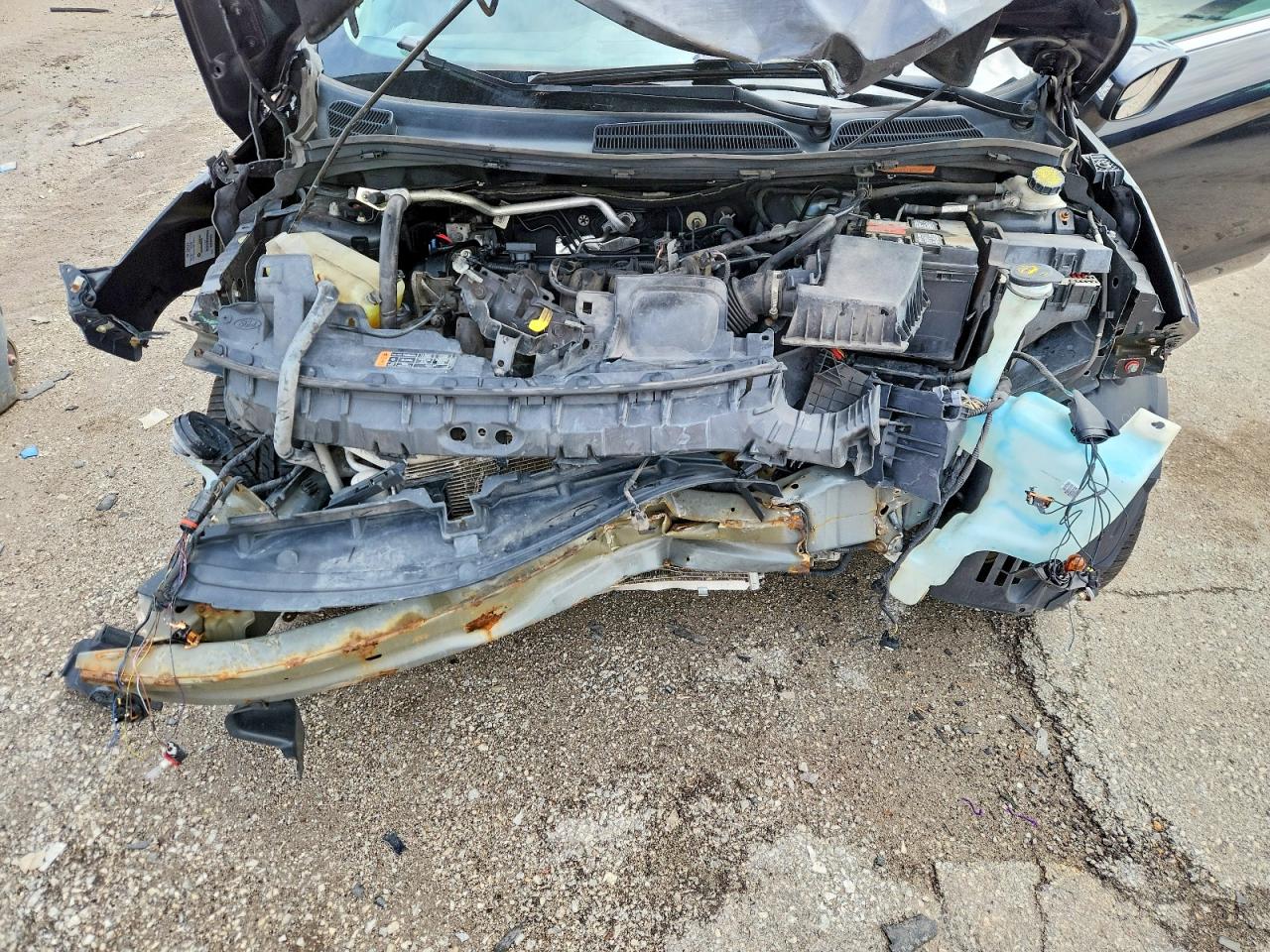 FORD FIESTA 2015 — 12