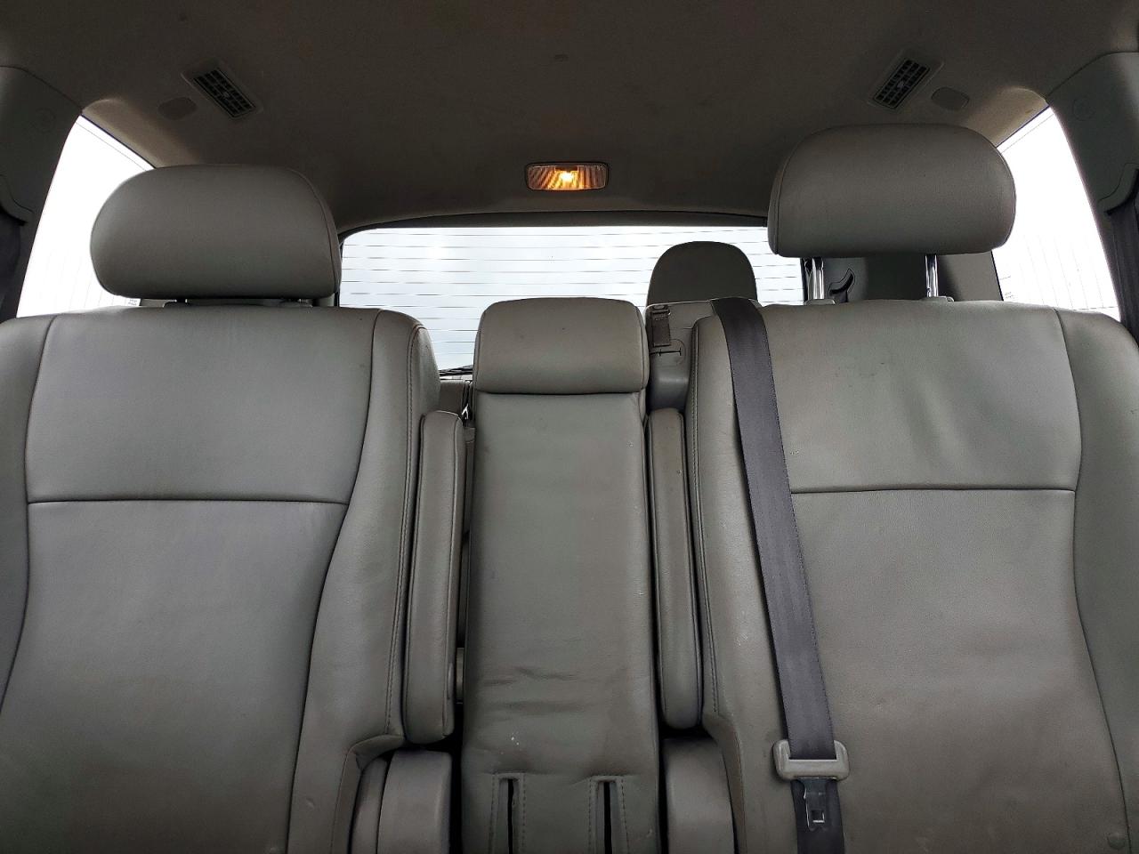 TOYOTA HIGHLANDER 2011 — 11