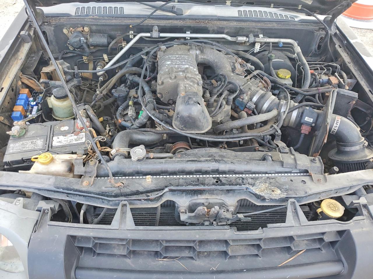 NISSAN XTERRA 2002 — 13