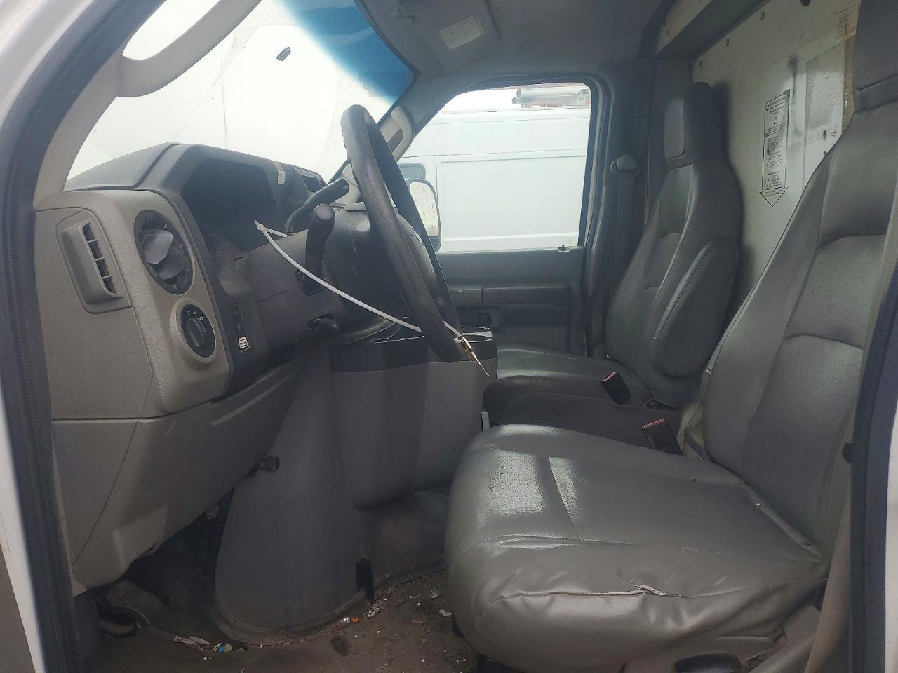 FORD ECONOLINE E350 2017 — 8