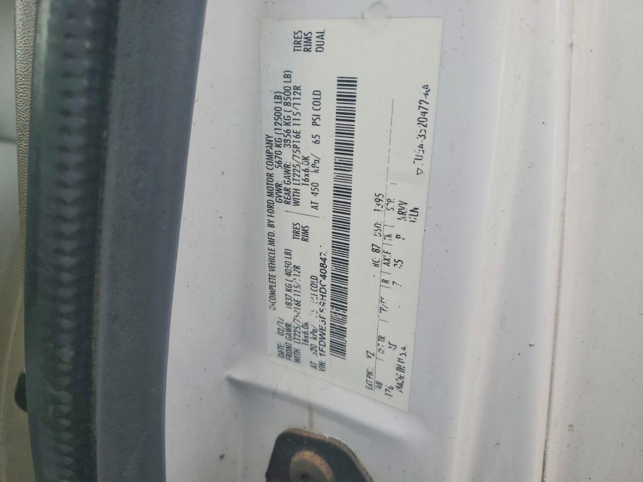 FORD ECONOLINE E350 2017 — 13