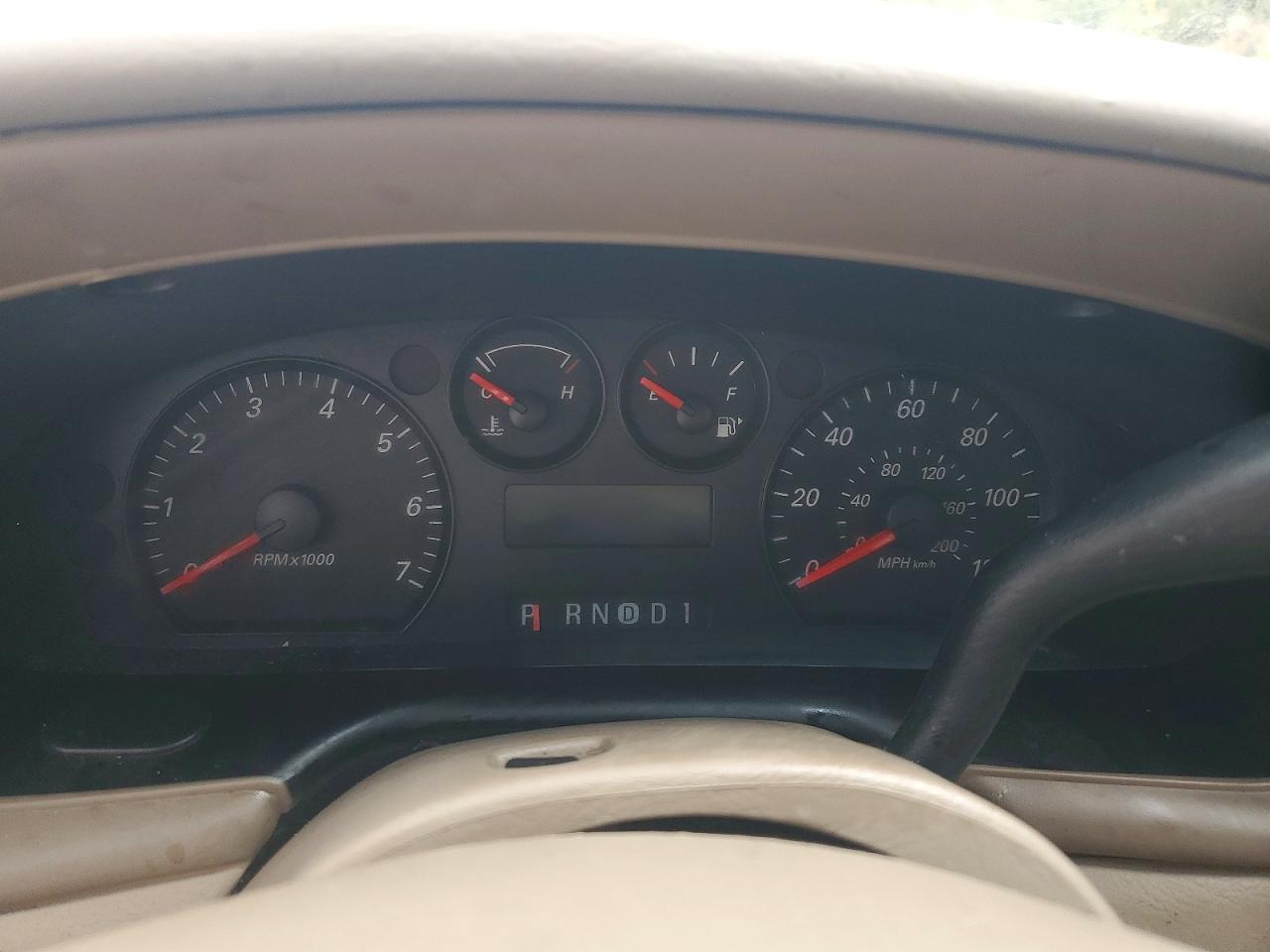 FORD TAURUS 2005 — 10