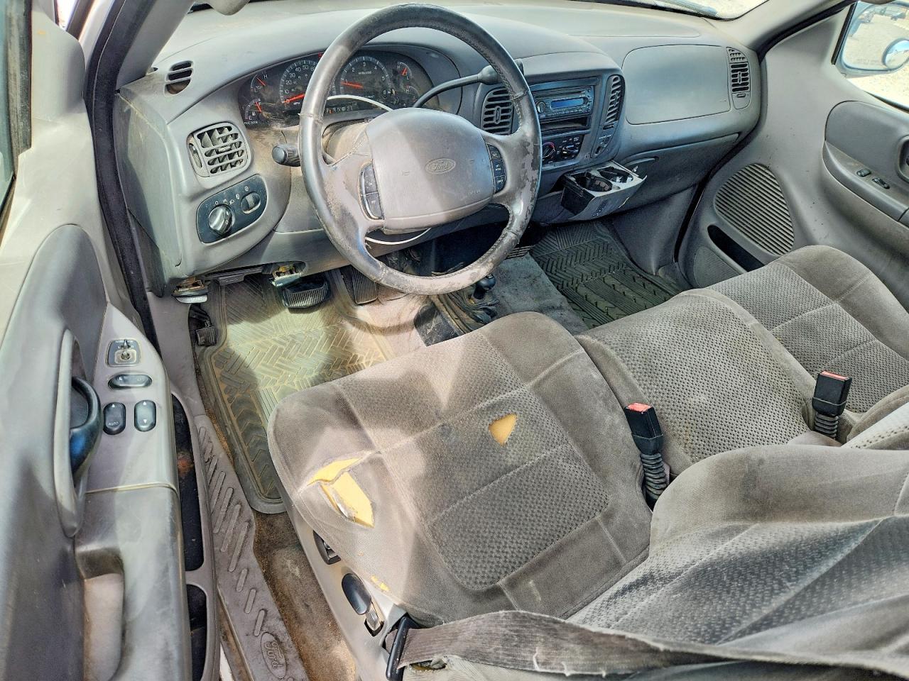 FORD F150 2002 — 9