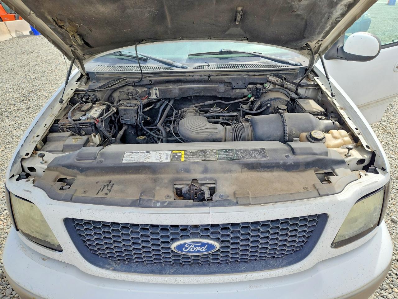 FORD F150 2002 — 12