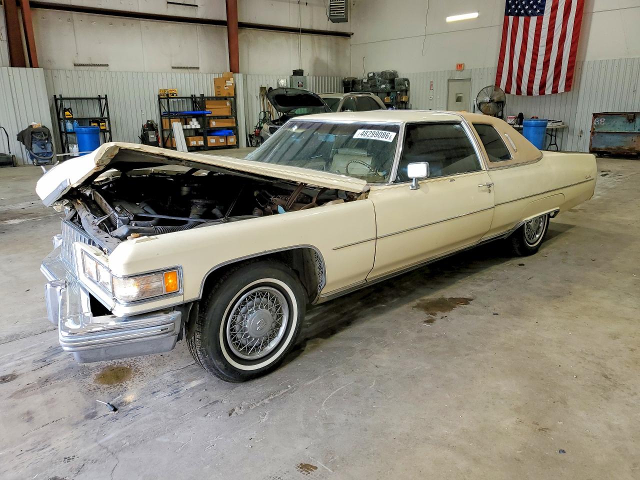 CADI DEVILLE 1976 — 2
