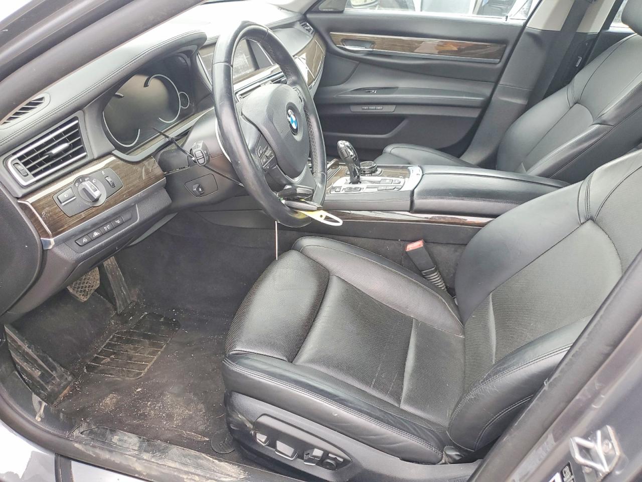 BMW 750 2014 — 8