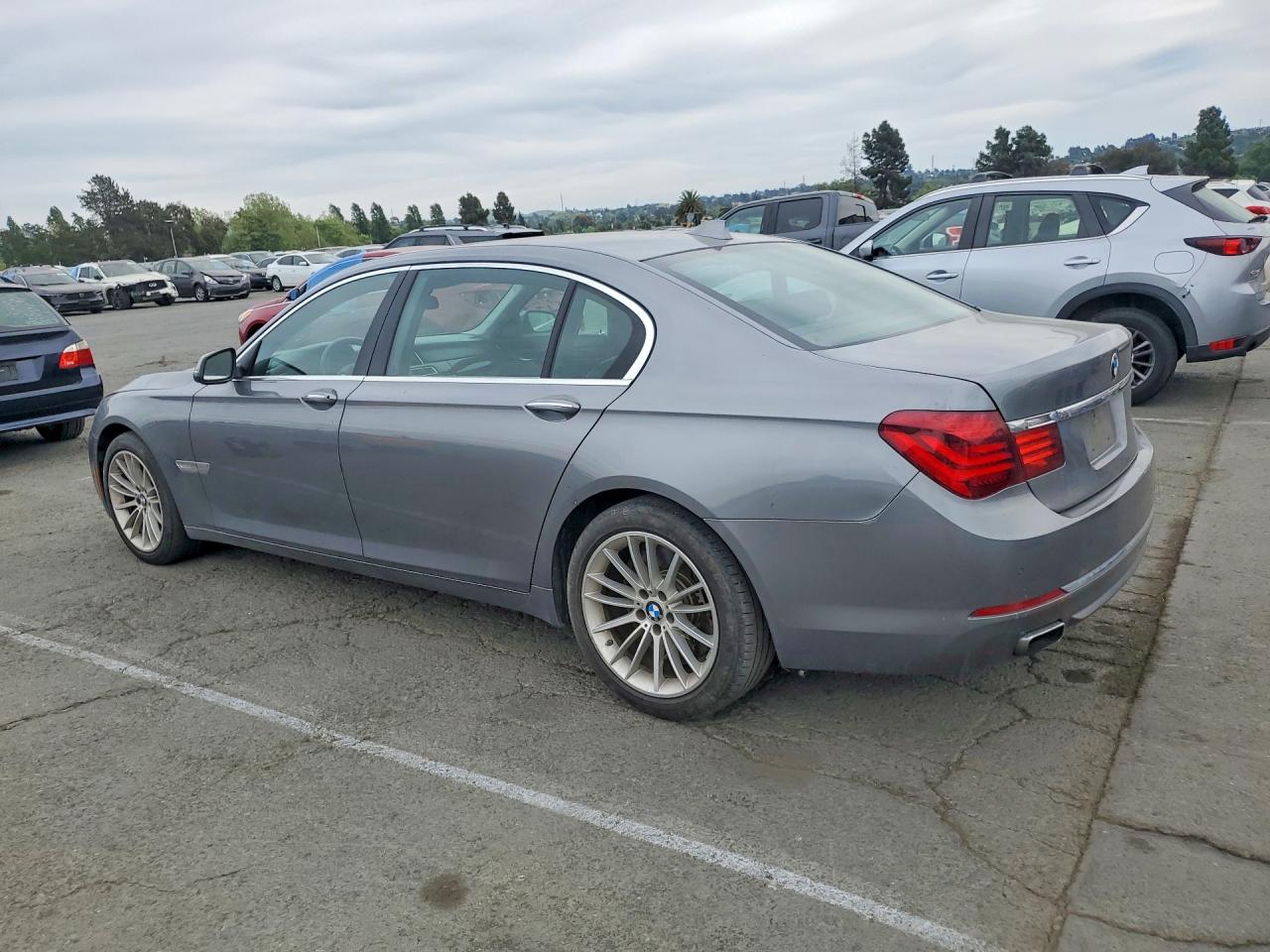 BMW 750 2014 — 3
