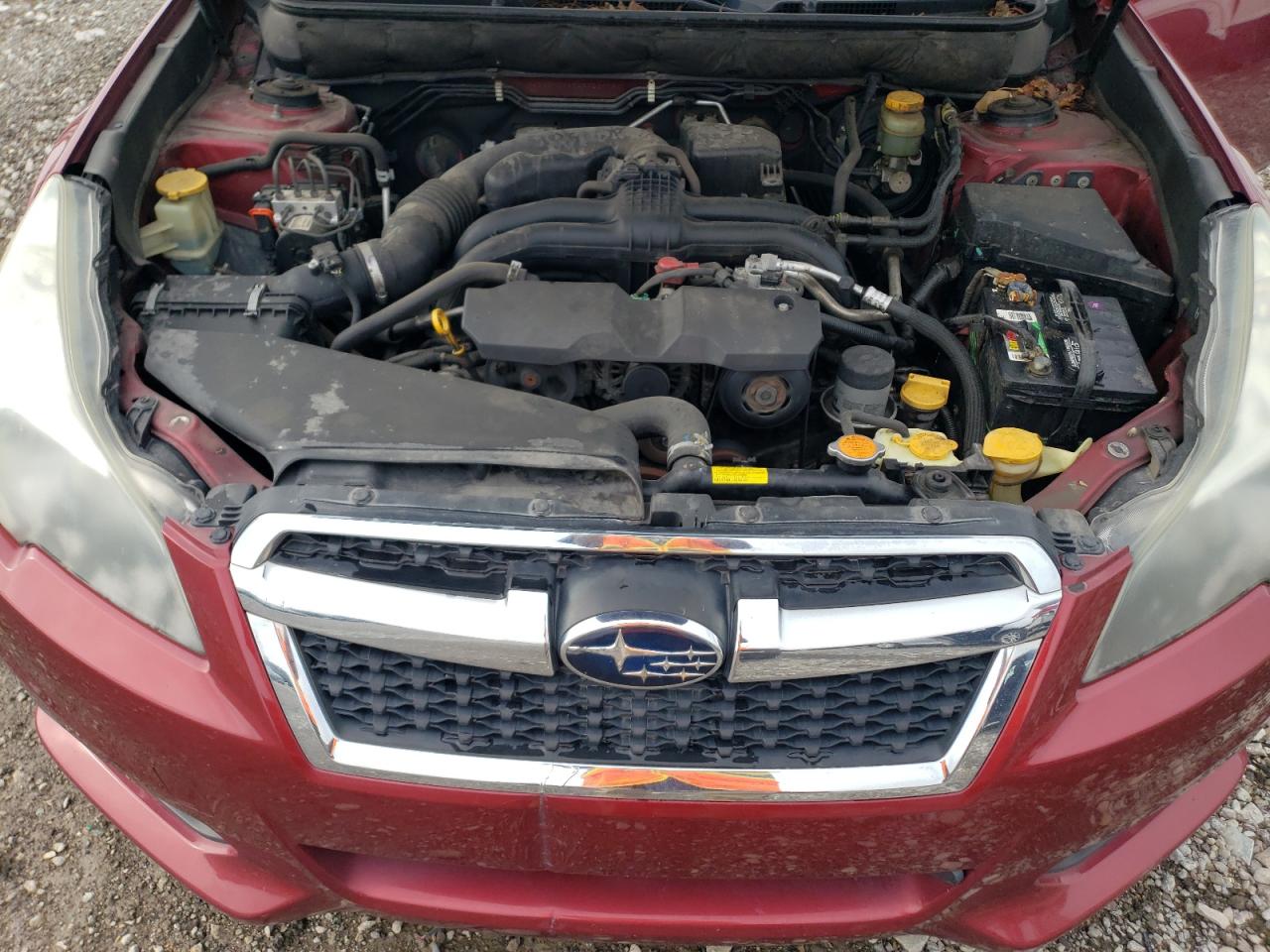SUBARU LEGACY 2013 — 12