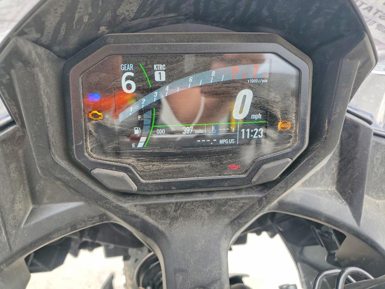 KAWASAKI EX650 2026 — 8