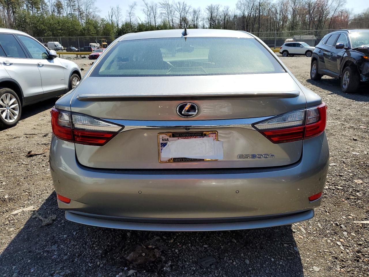 LEXUS ES 300H 2018 — 7