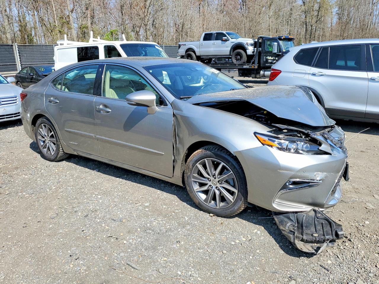 LEXUS ES 300H 2018 — 5