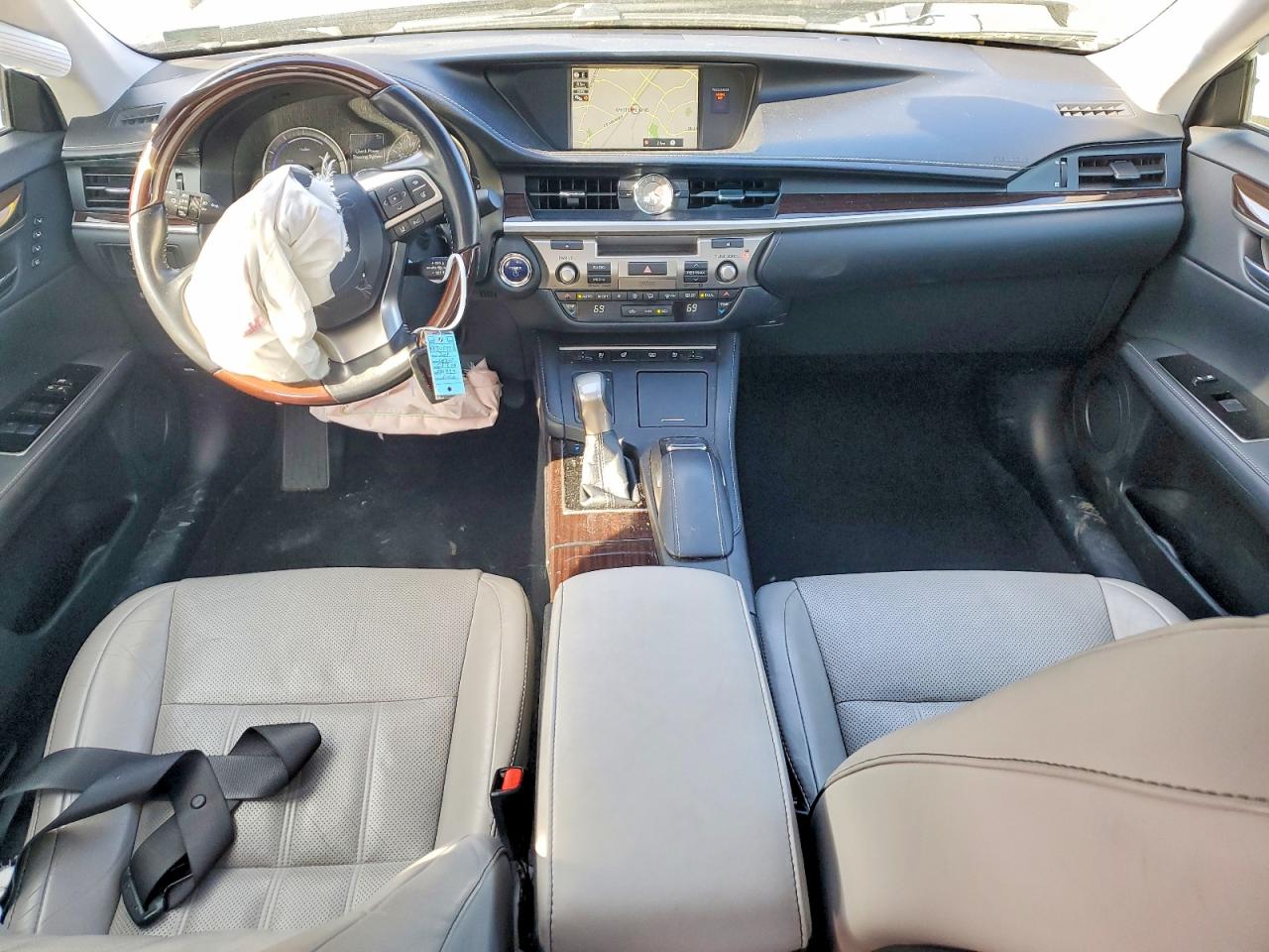 LEXUS ES 300H 2018 — 9
