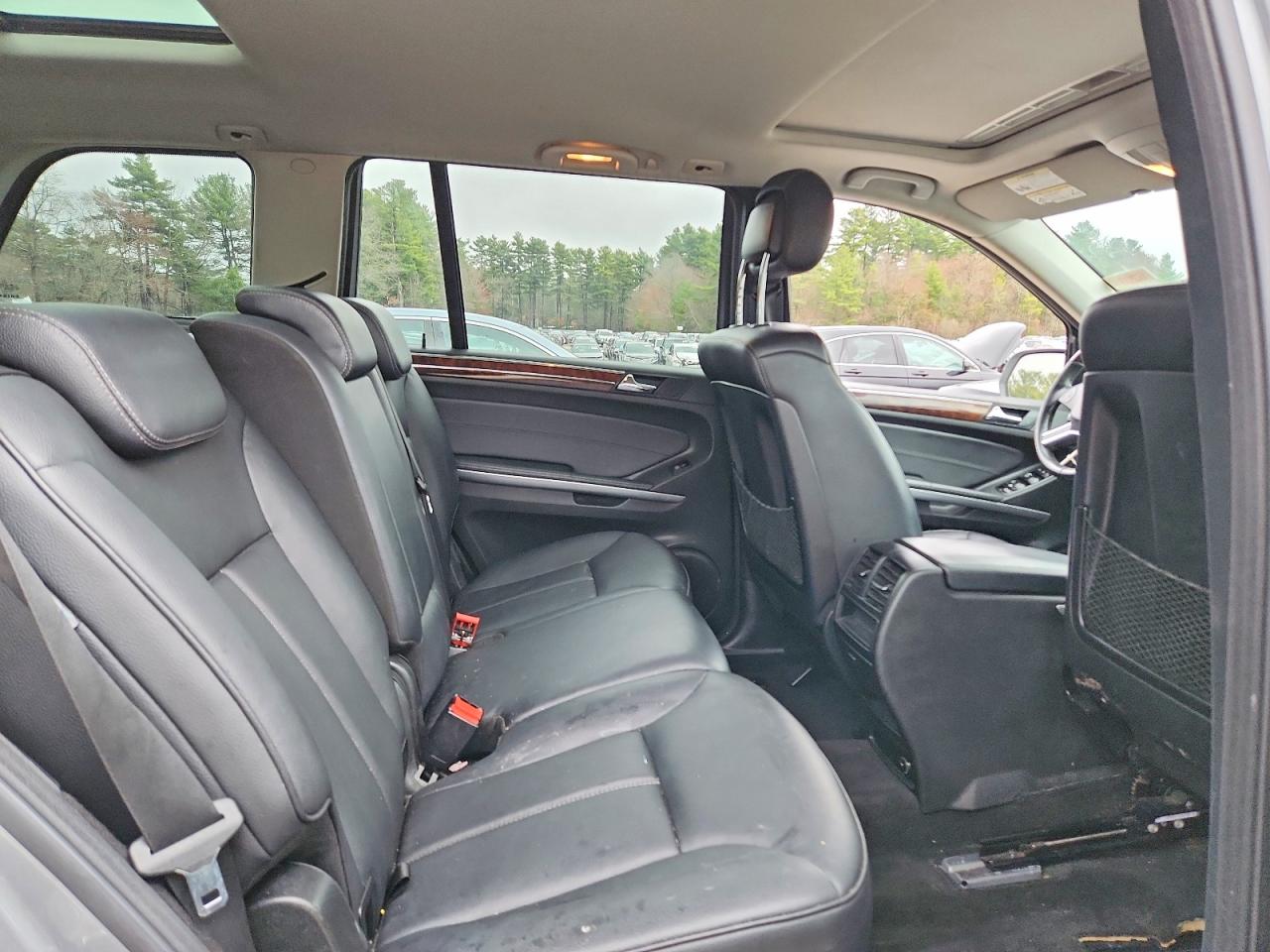 MERCEDES-BENZ GL 2010 — 12