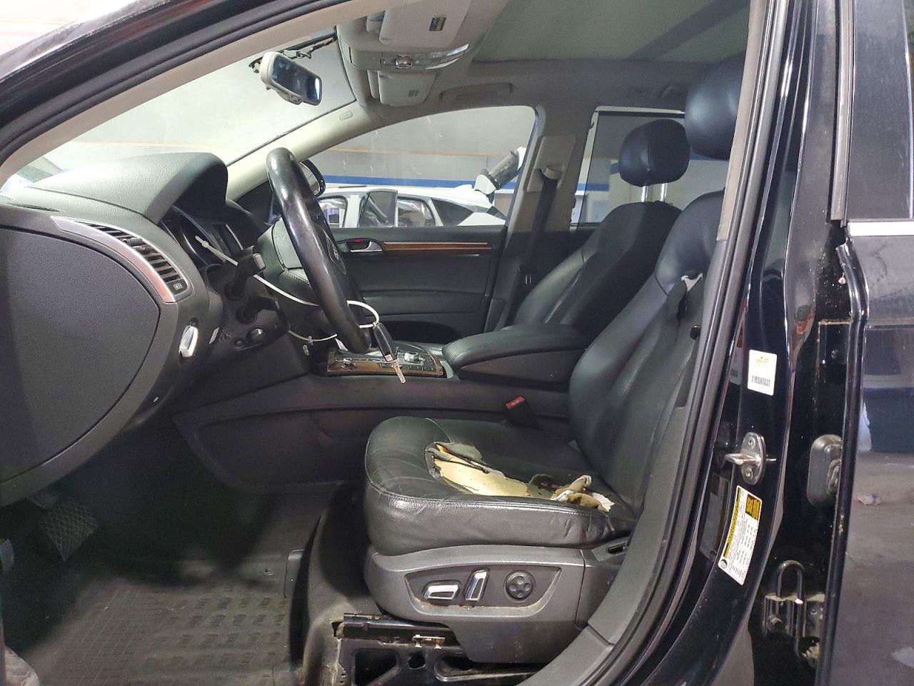 AUDI Q7 2012 — 7