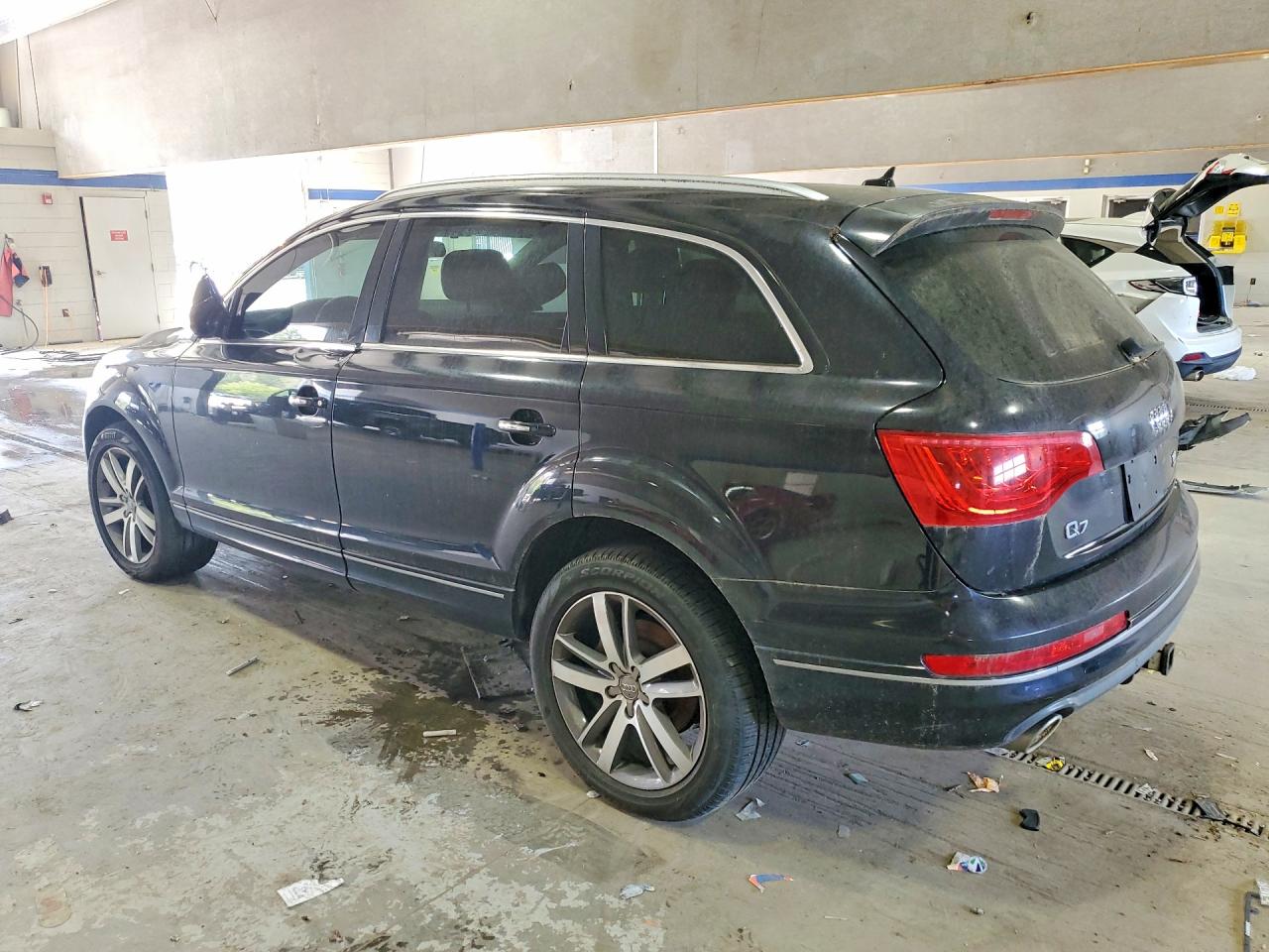 AUDI Q7 2012 — 2