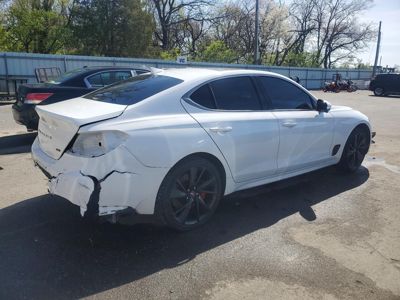 GENESIS G70 2023 — 4