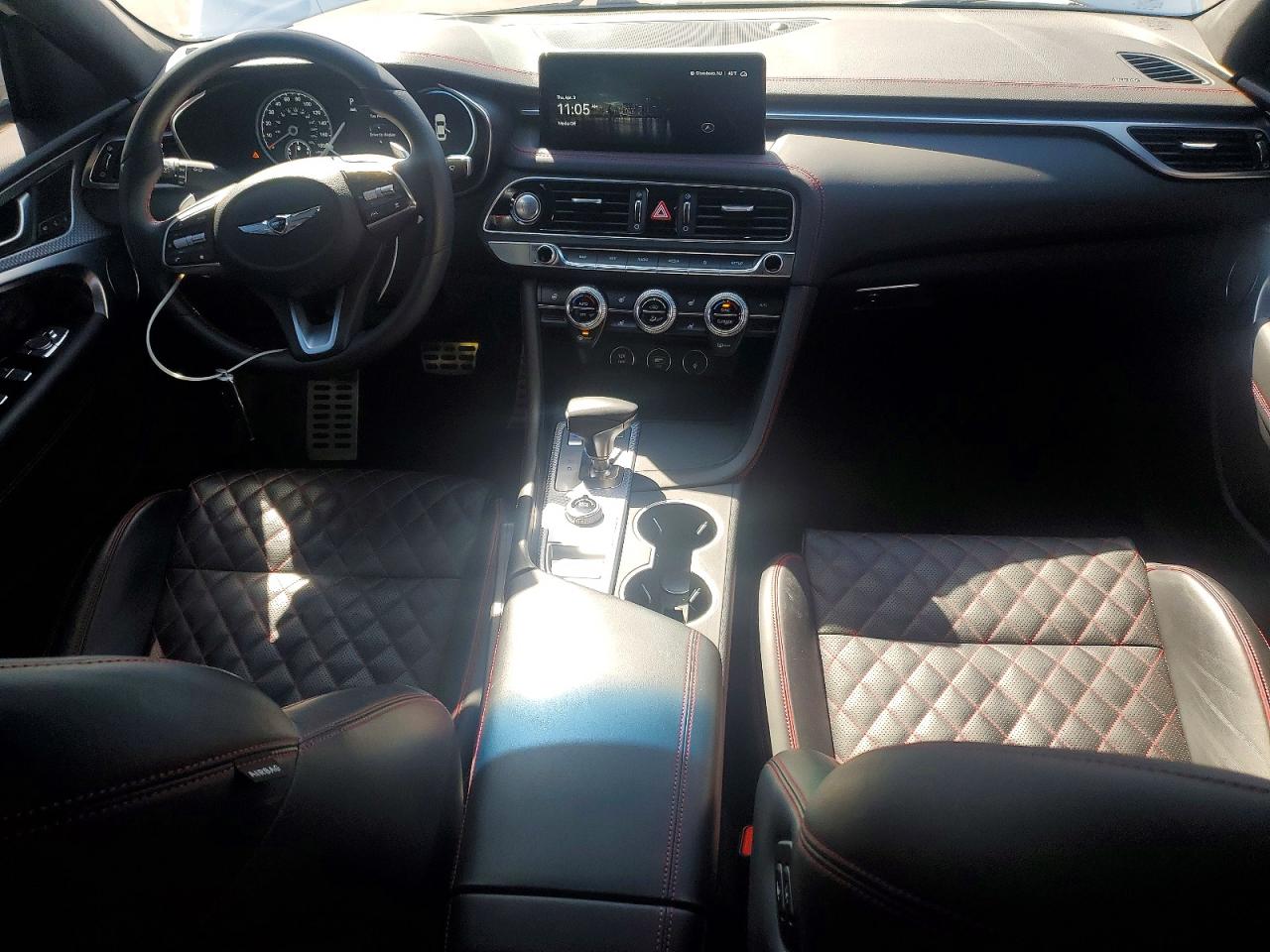 GENESIS G70 2023 — 9