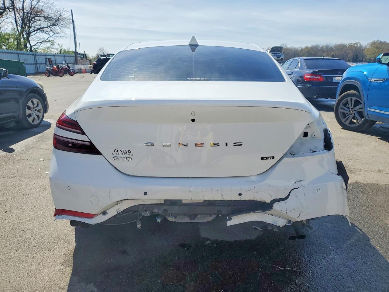 GENESIS G70 2023 — 7