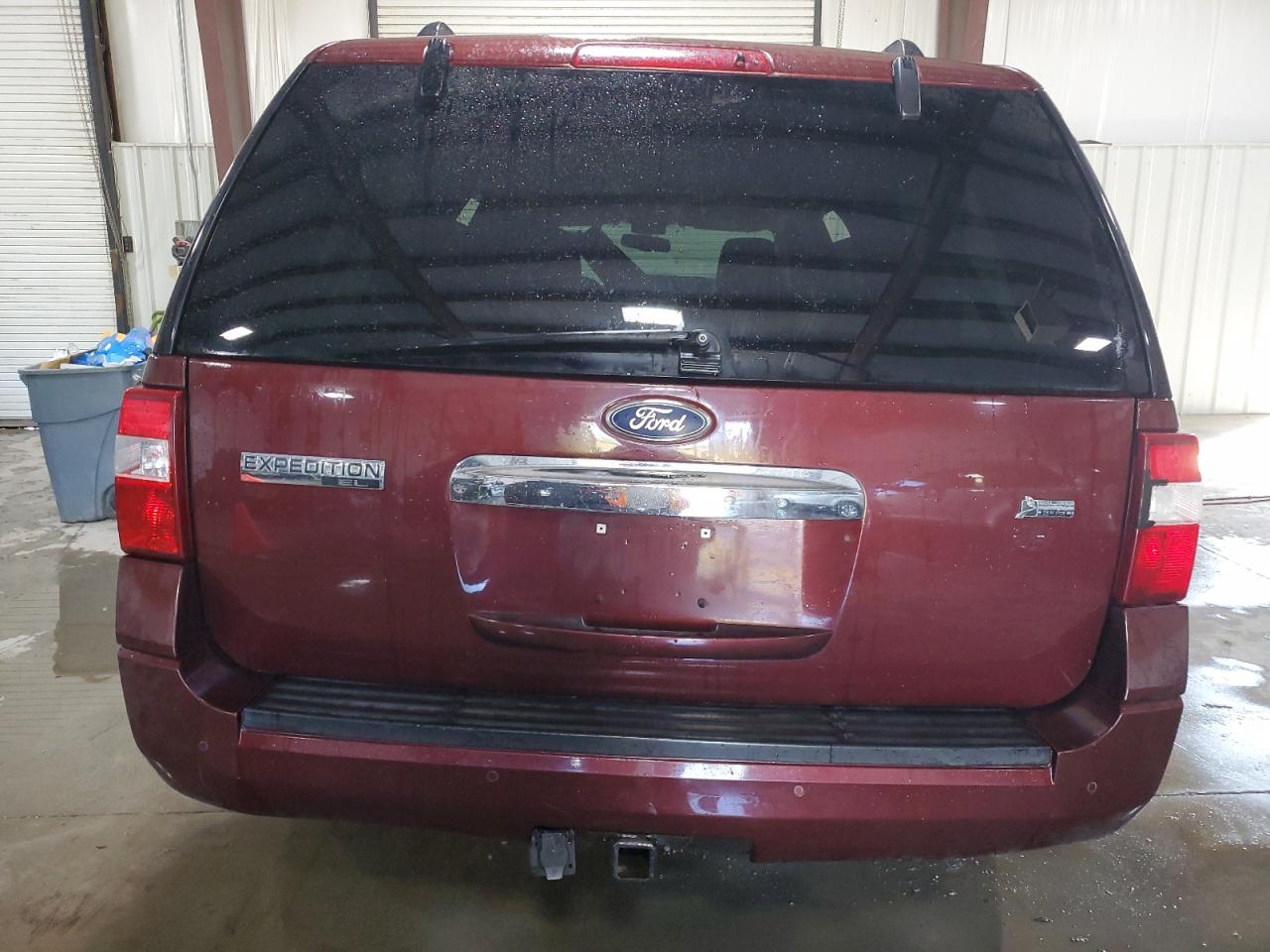 FORD EXPEDITION 2011 — 7