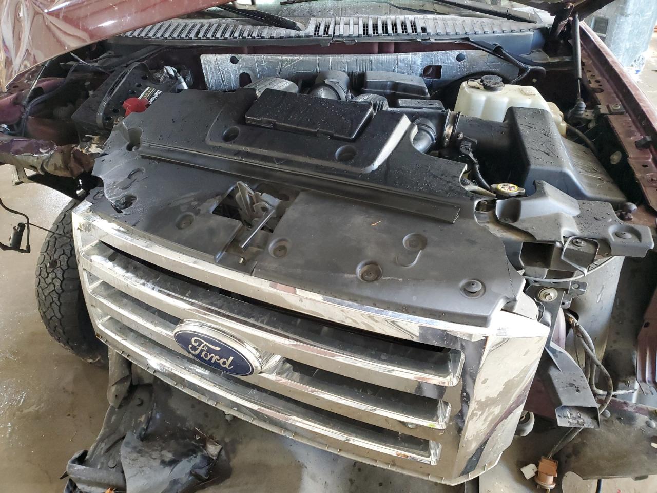 FORD EXPEDITION 2011 — 13
