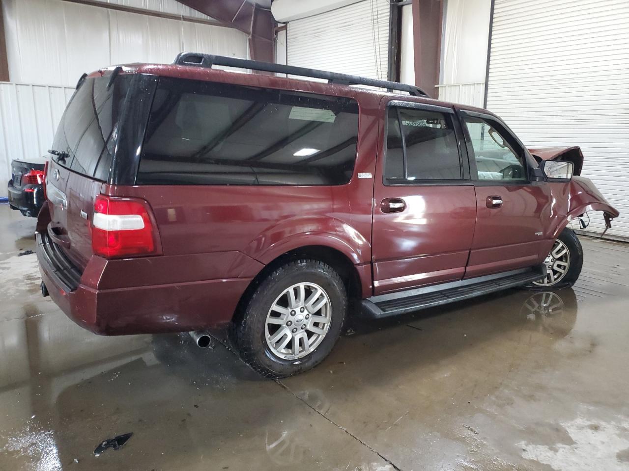 FORD EXPEDITION 2011 — 4