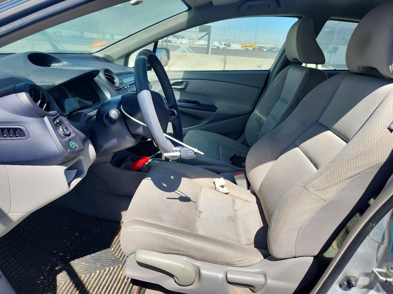 HONDA INSIGHT 2010 — 8