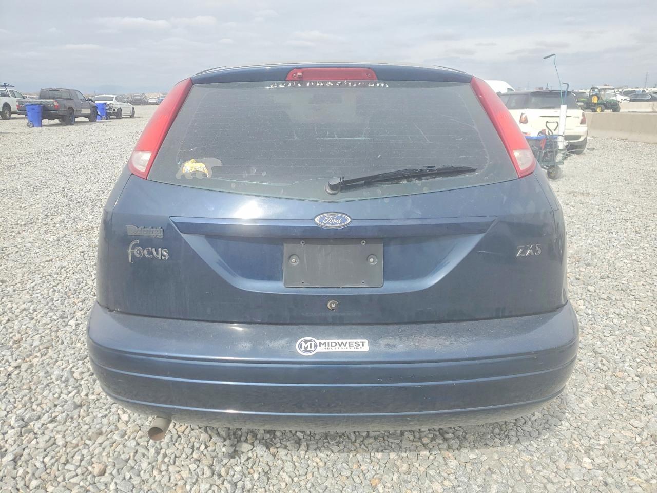 FORD FOCUS 2003 — 7