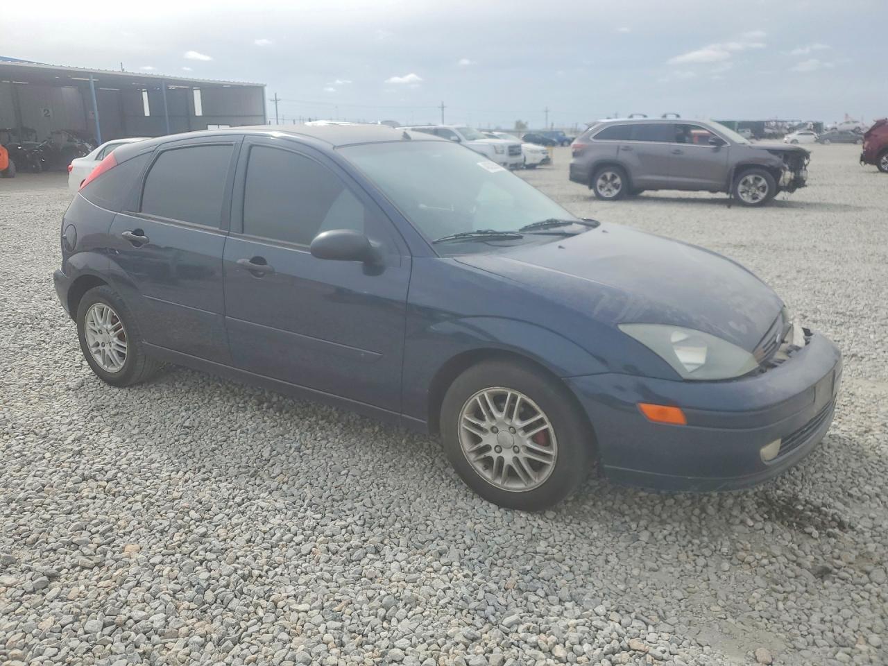 FORD FOCUS 2003 — 5