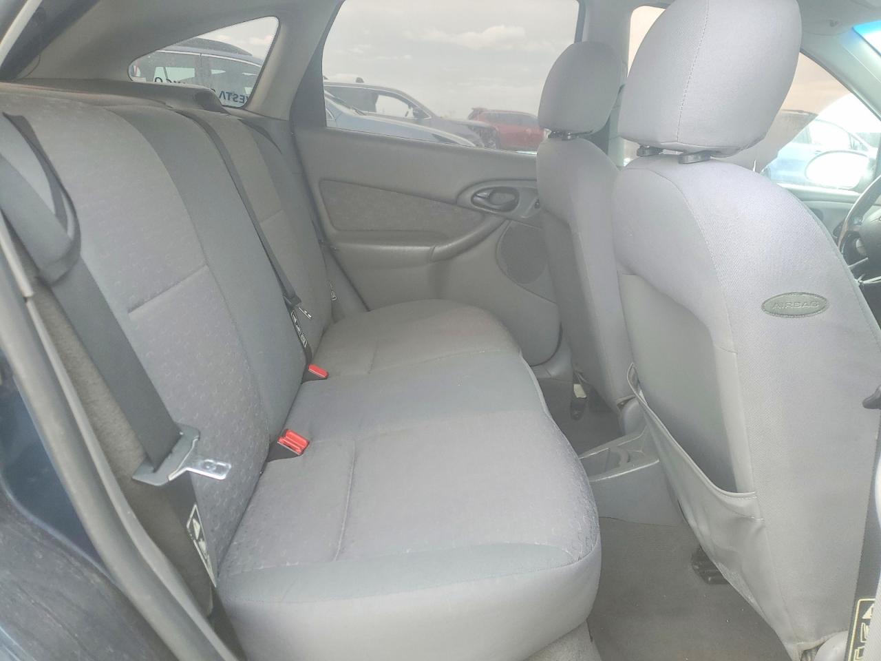 FORD FOCUS 2003 — 11