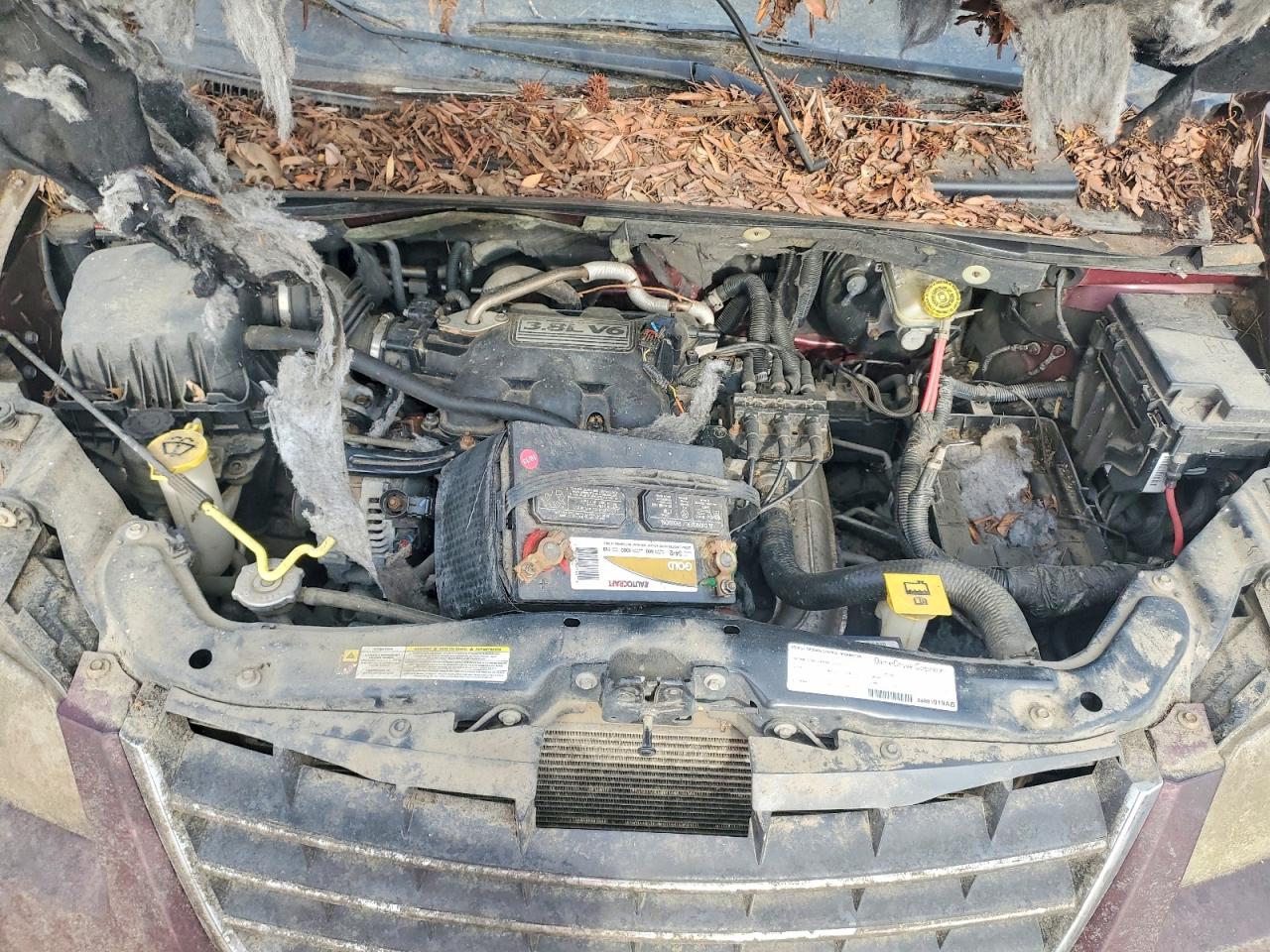 CHRYSLER TOWN & COUNTRY 2008 — 13