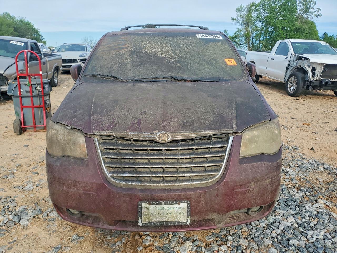 CHRYSLER TOWN & COUNTRY 2008 — 6