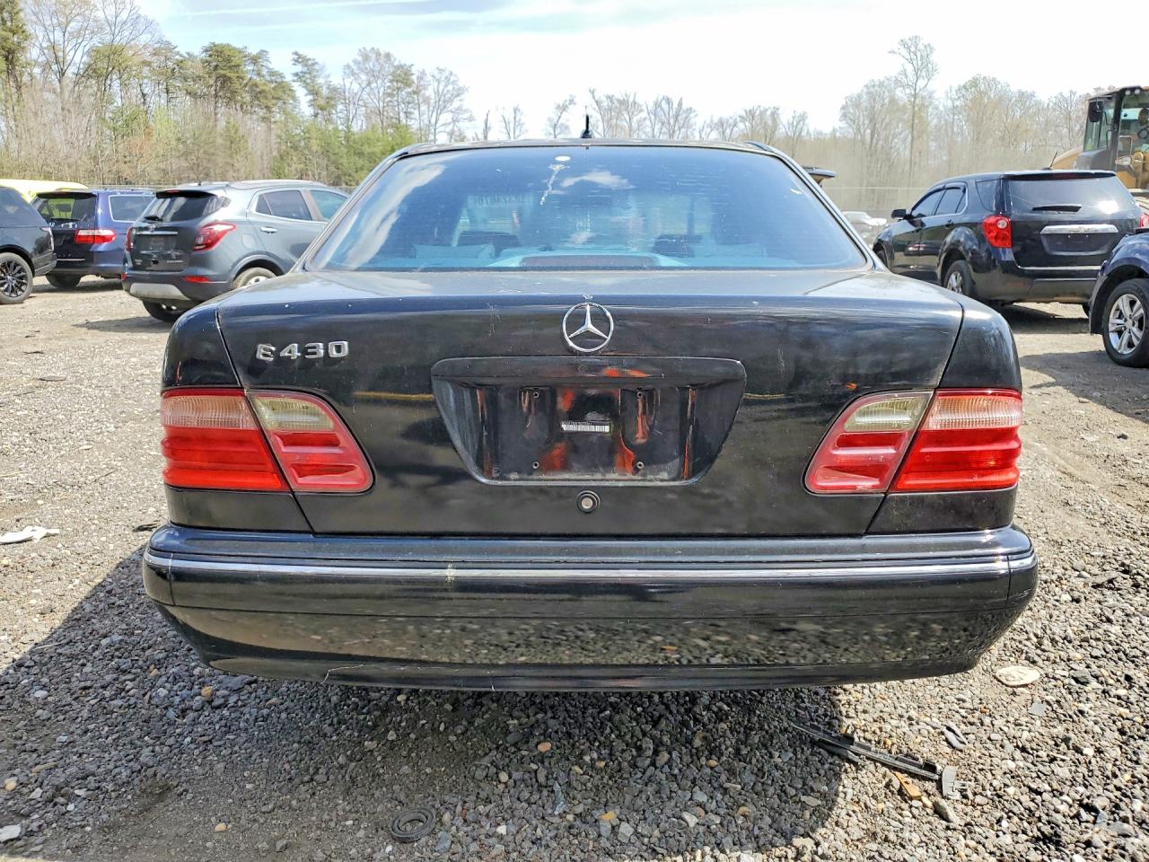 MERCEDES-BENZ E 2001 — 7