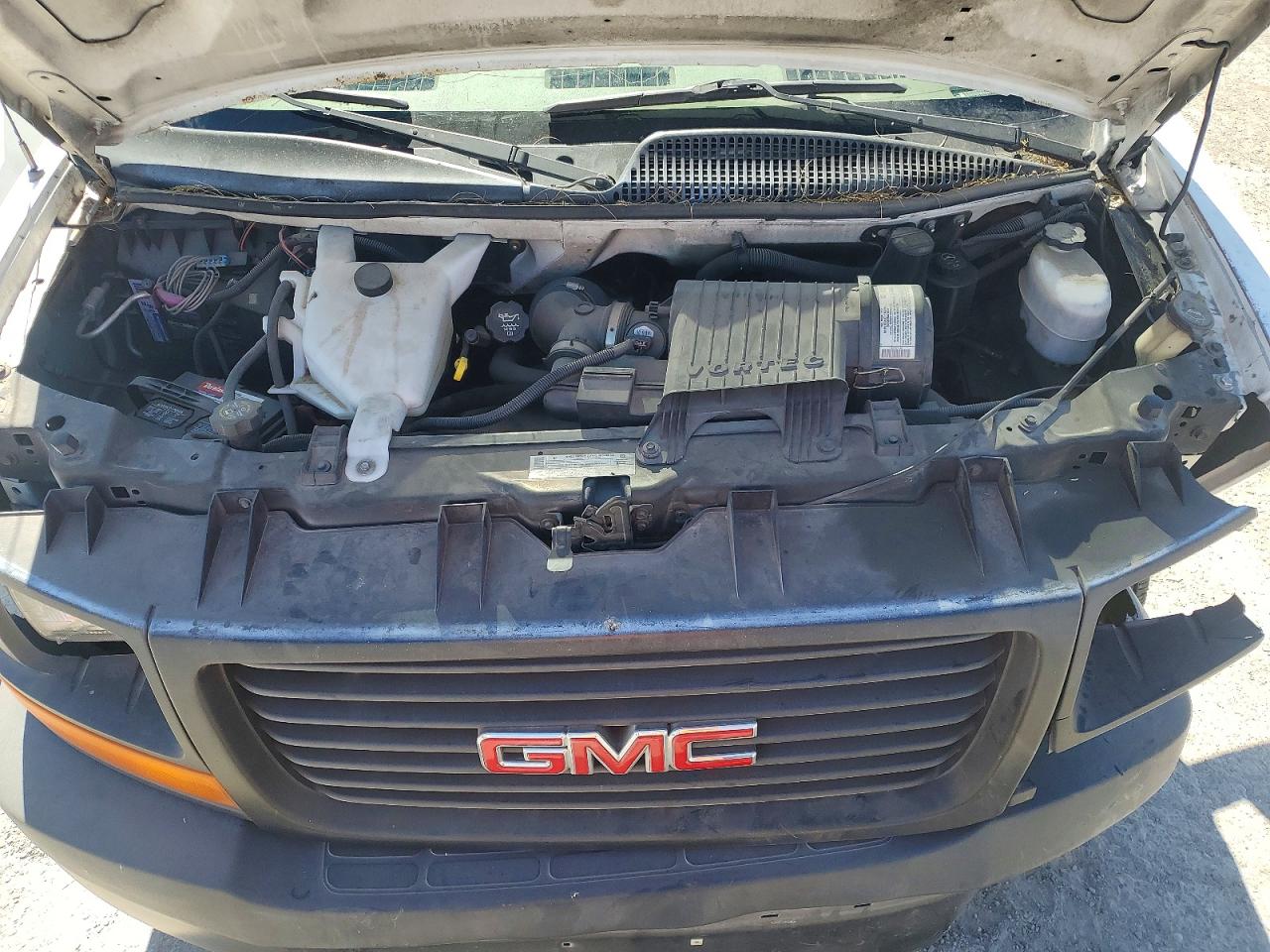 GMC SAVANA 2005 — 13