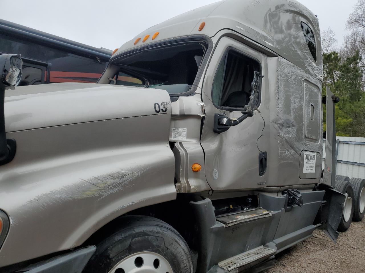 FREIGHTLINER CASCADIA 1 2014 — 10