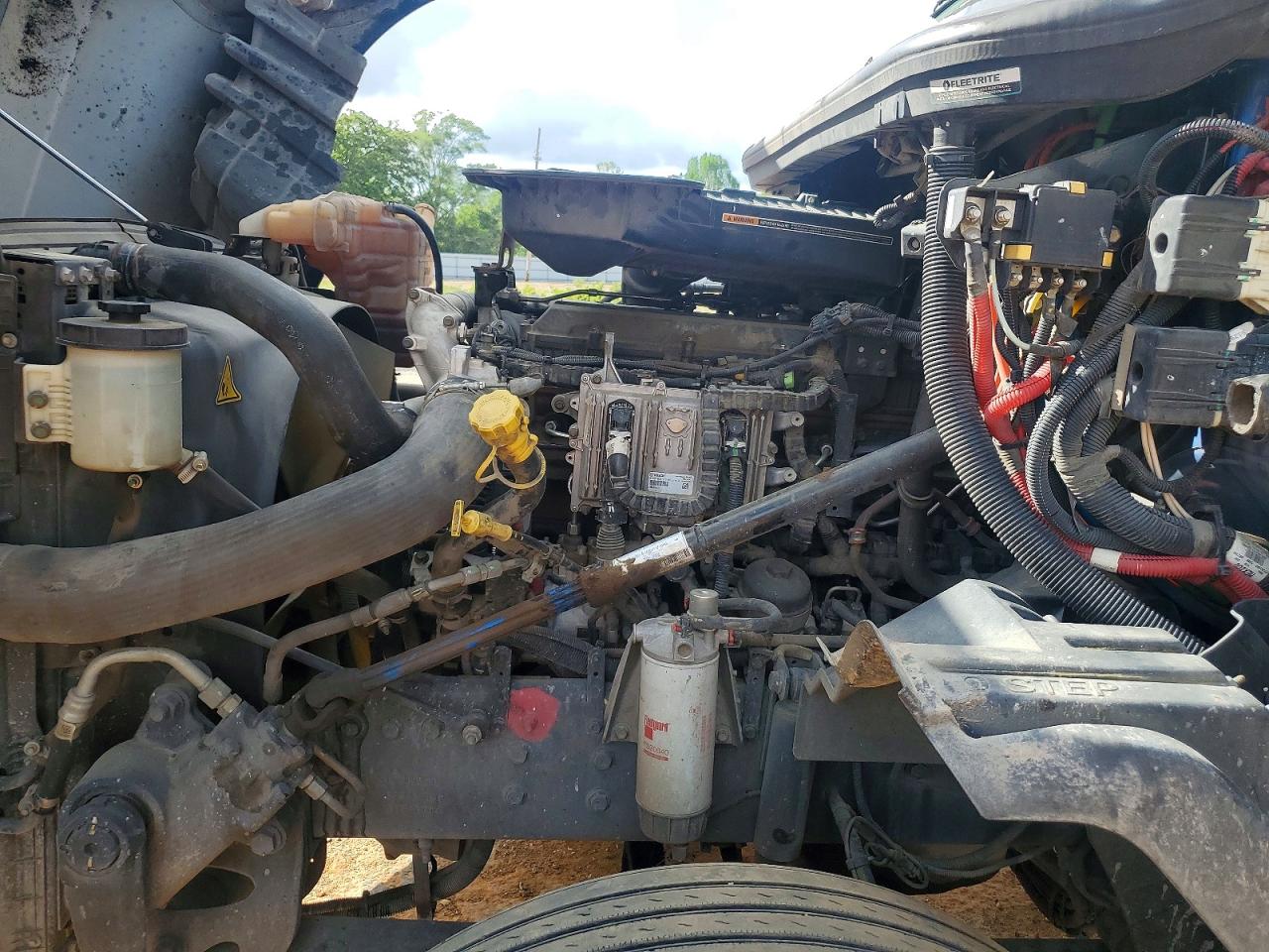 INTERNATIONAL LT625 2022 — 8