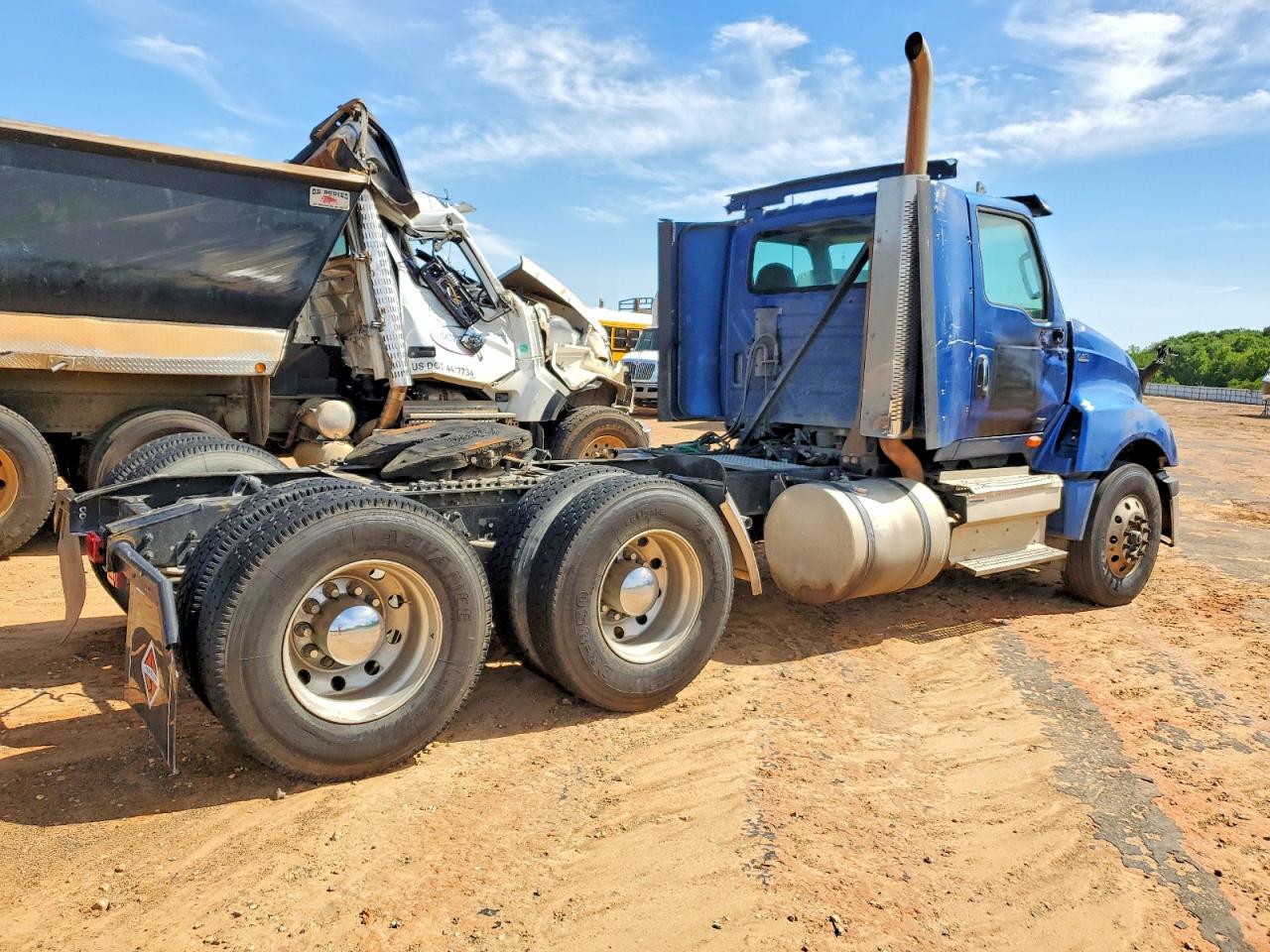 INTERNATIONAL LT625 2022 — 5