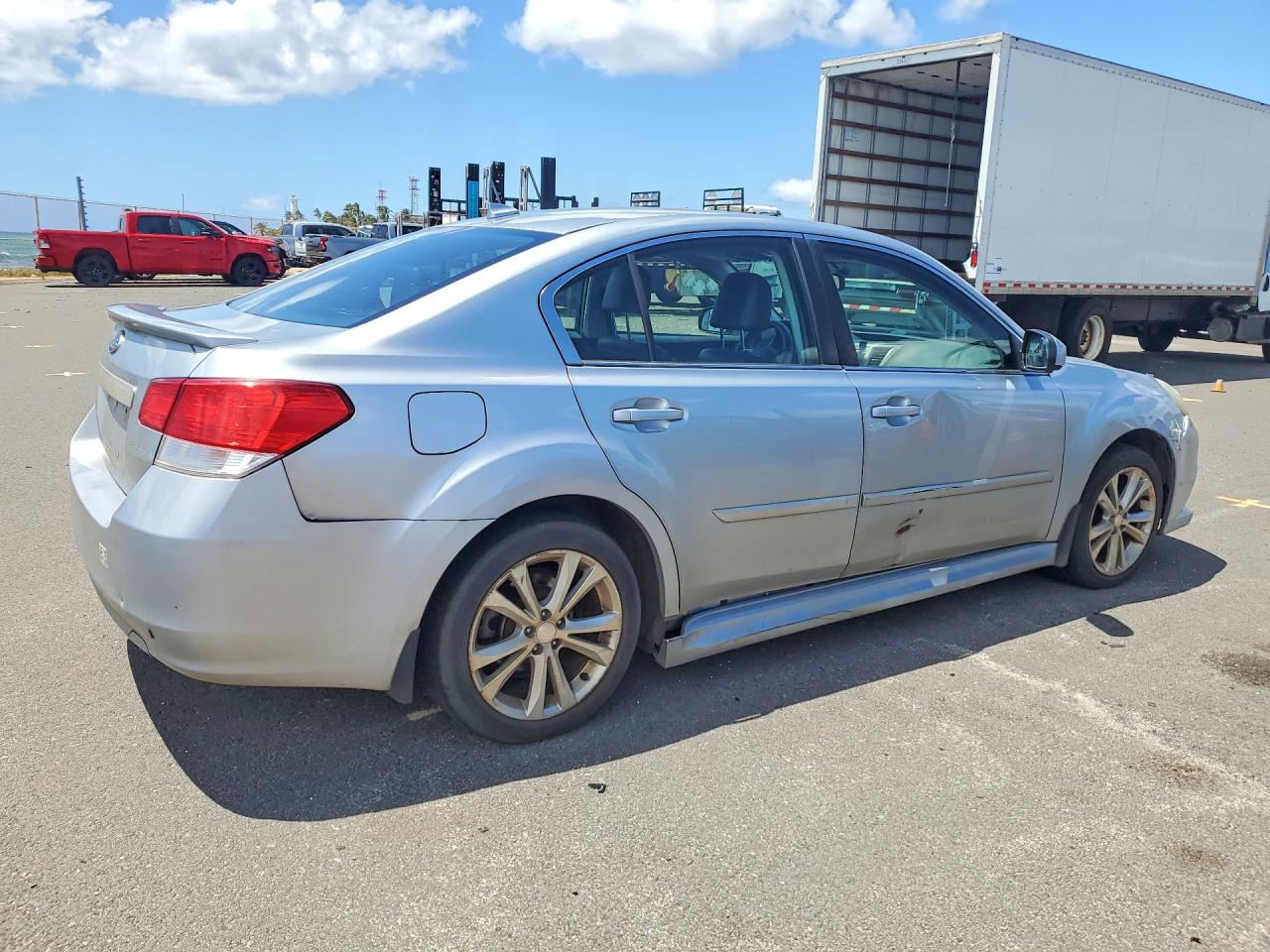SUBARU LEGACY 2013 — 4