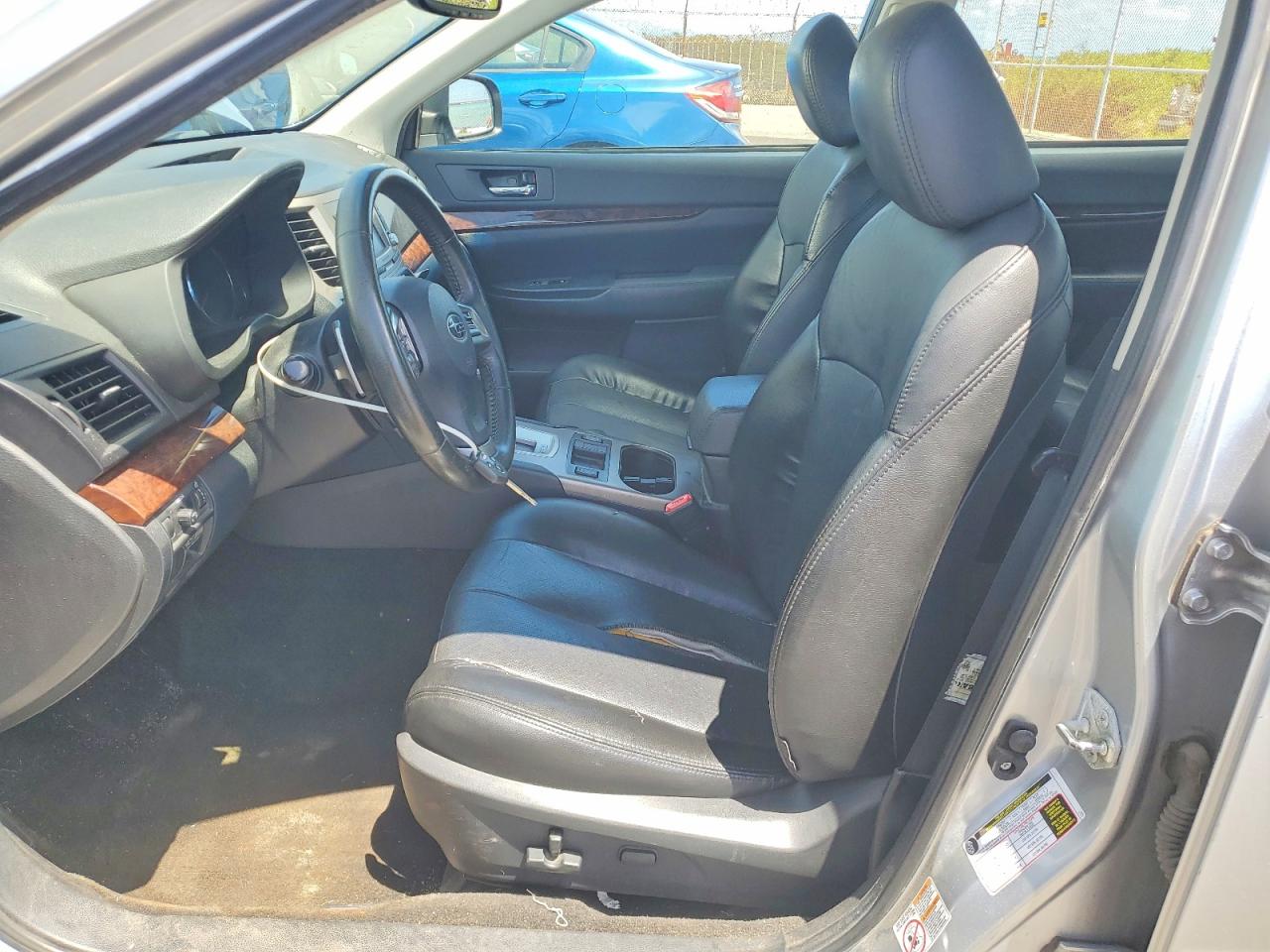 SUBARU LEGACY 2013 — 8