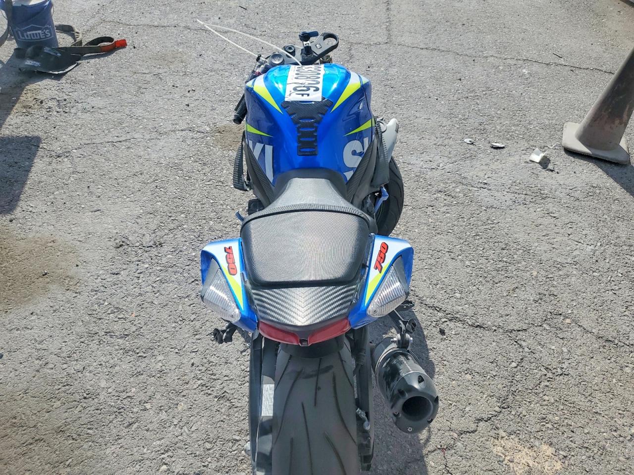 SUZUKI GSX-R750 2015 — 7