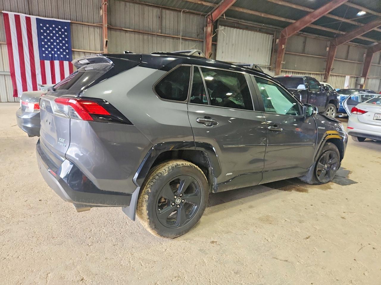 TOYOTA RAV4 HYBRID 2021 — 4