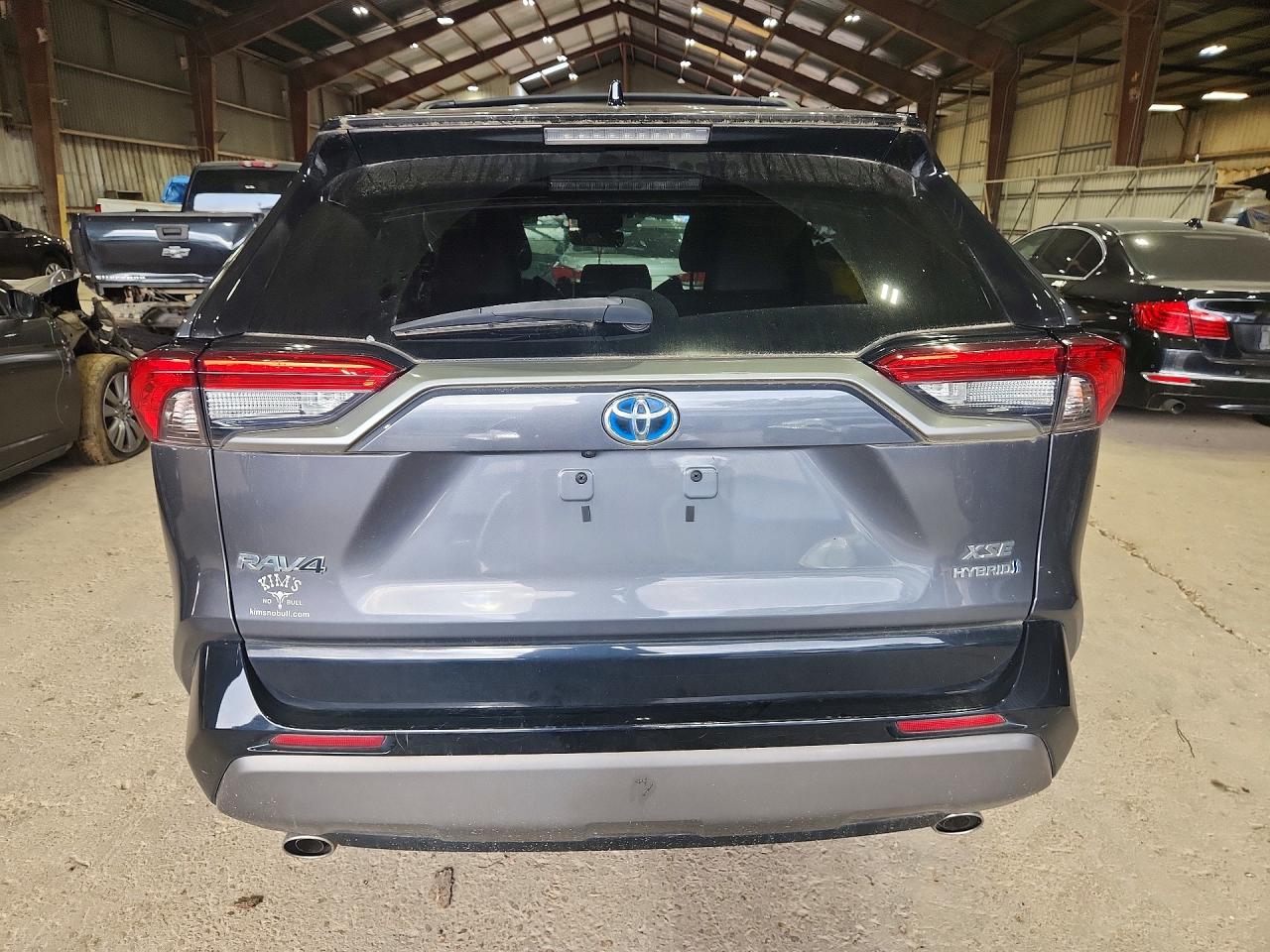 TOYOTA RAV4 HYBRID 2021 — 7