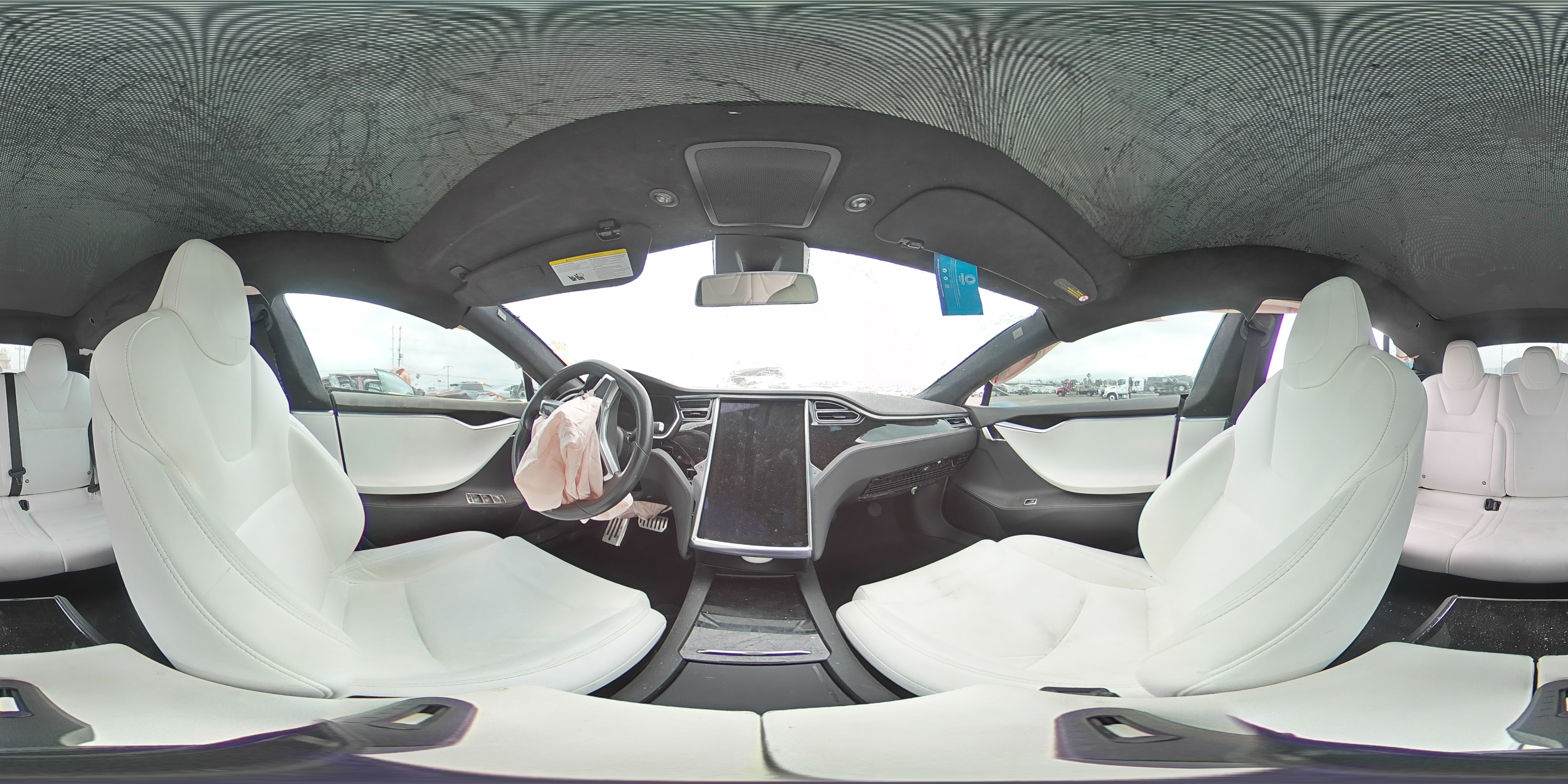 TESLA MODEL S 2018 — 14