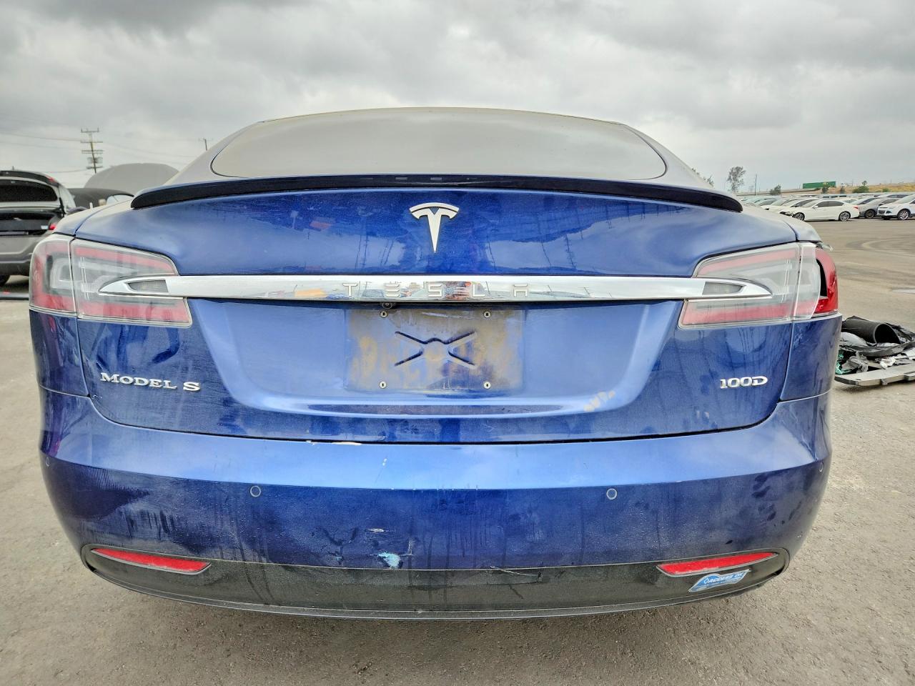 TESLA MODEL S 2018 — 7