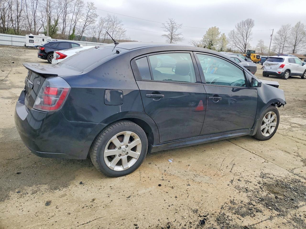 NISSAN SENTRA 2010 — 4