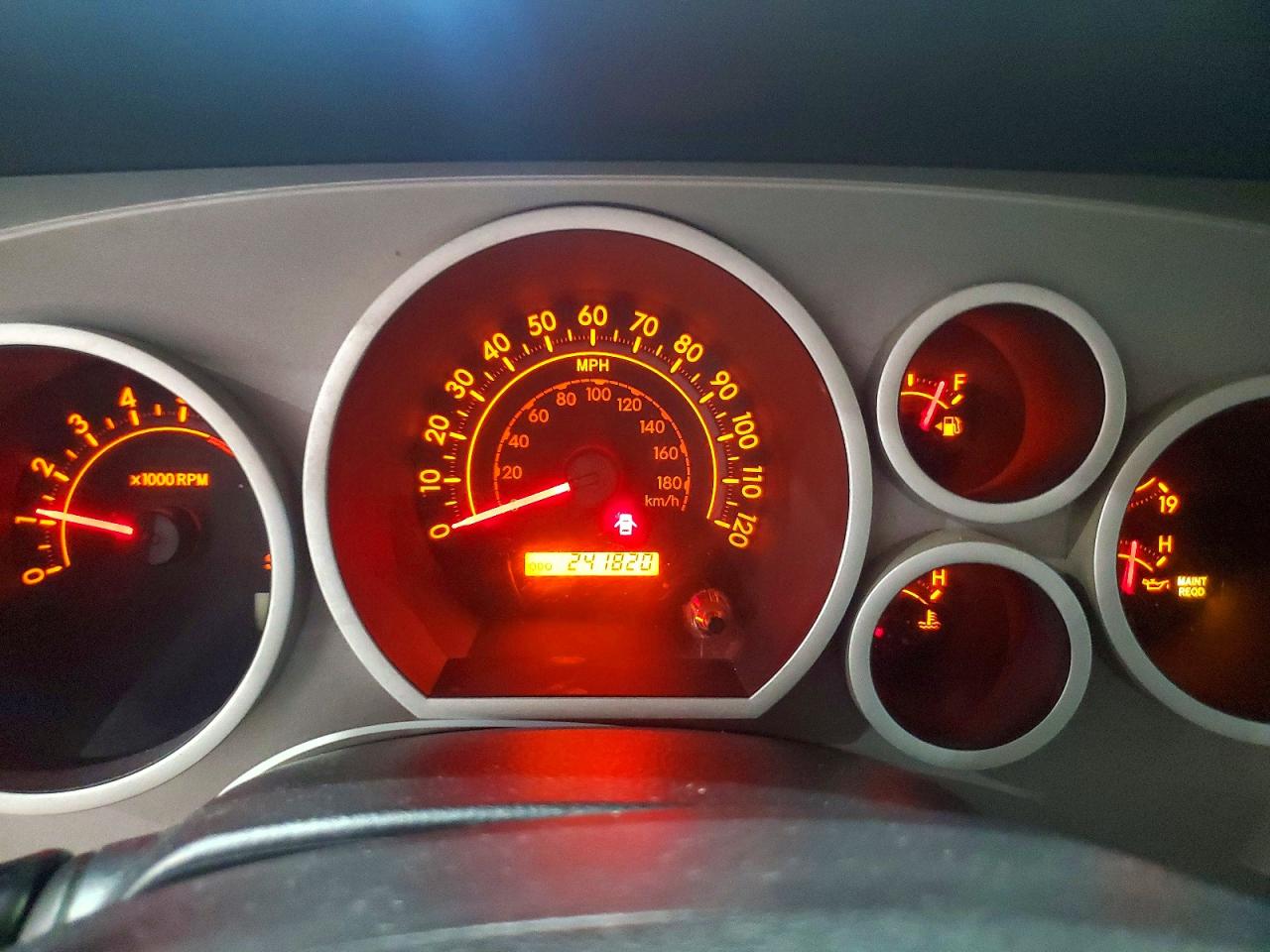 TOYOTA SEQUOIA 2009 — 10